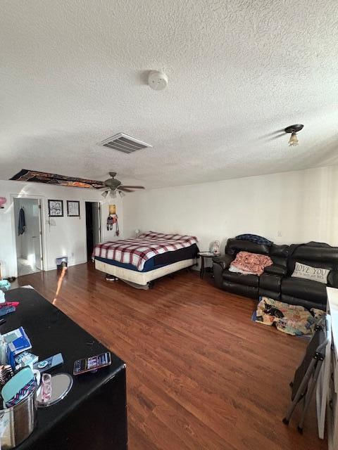 402 Virginia Street NE