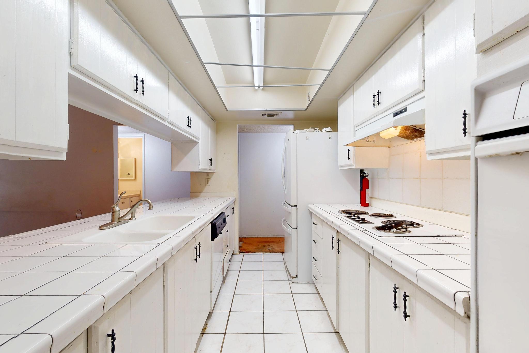 4300 BRAND Avenue NE