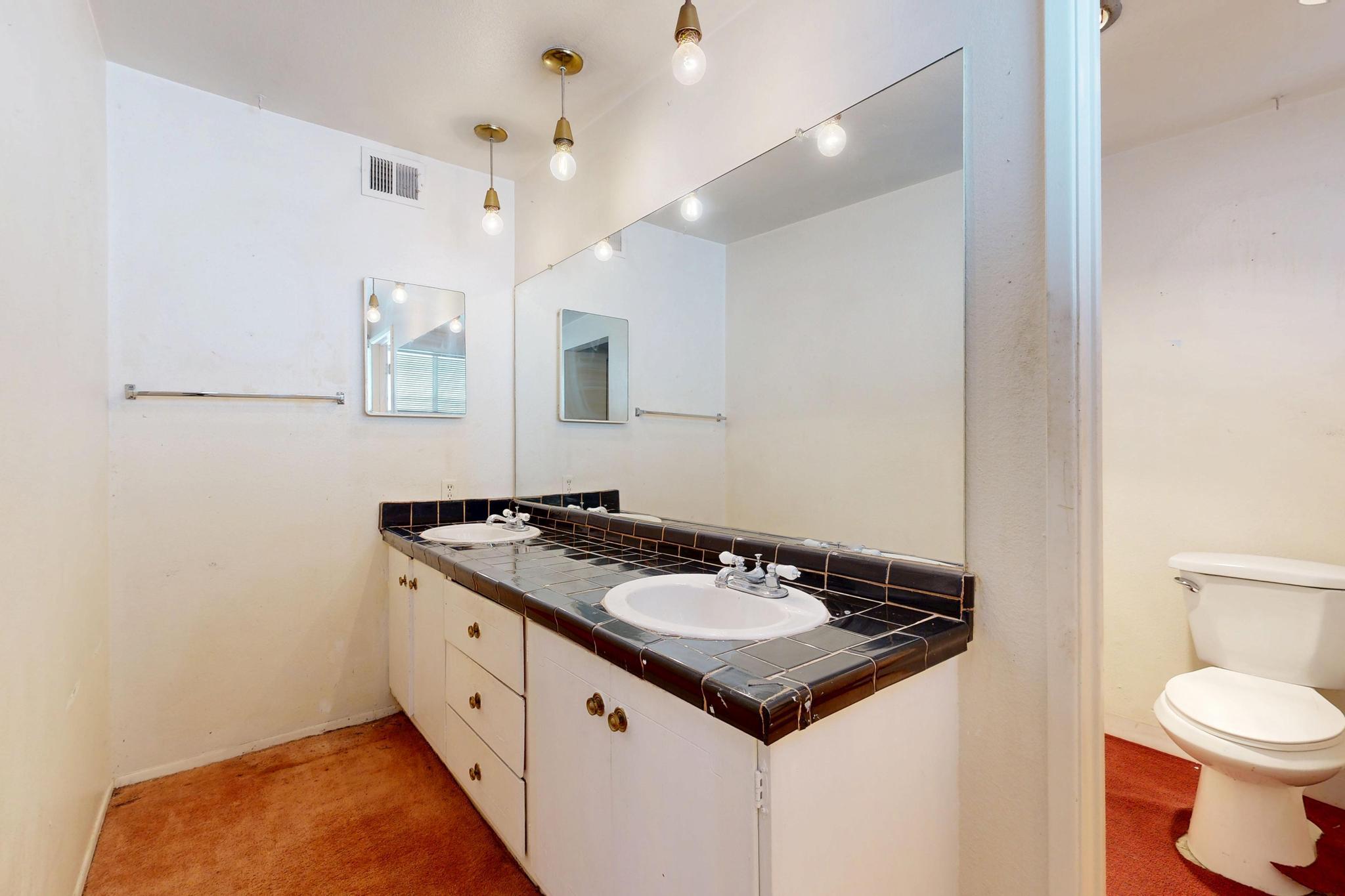 4300 BRAND Avenue NE