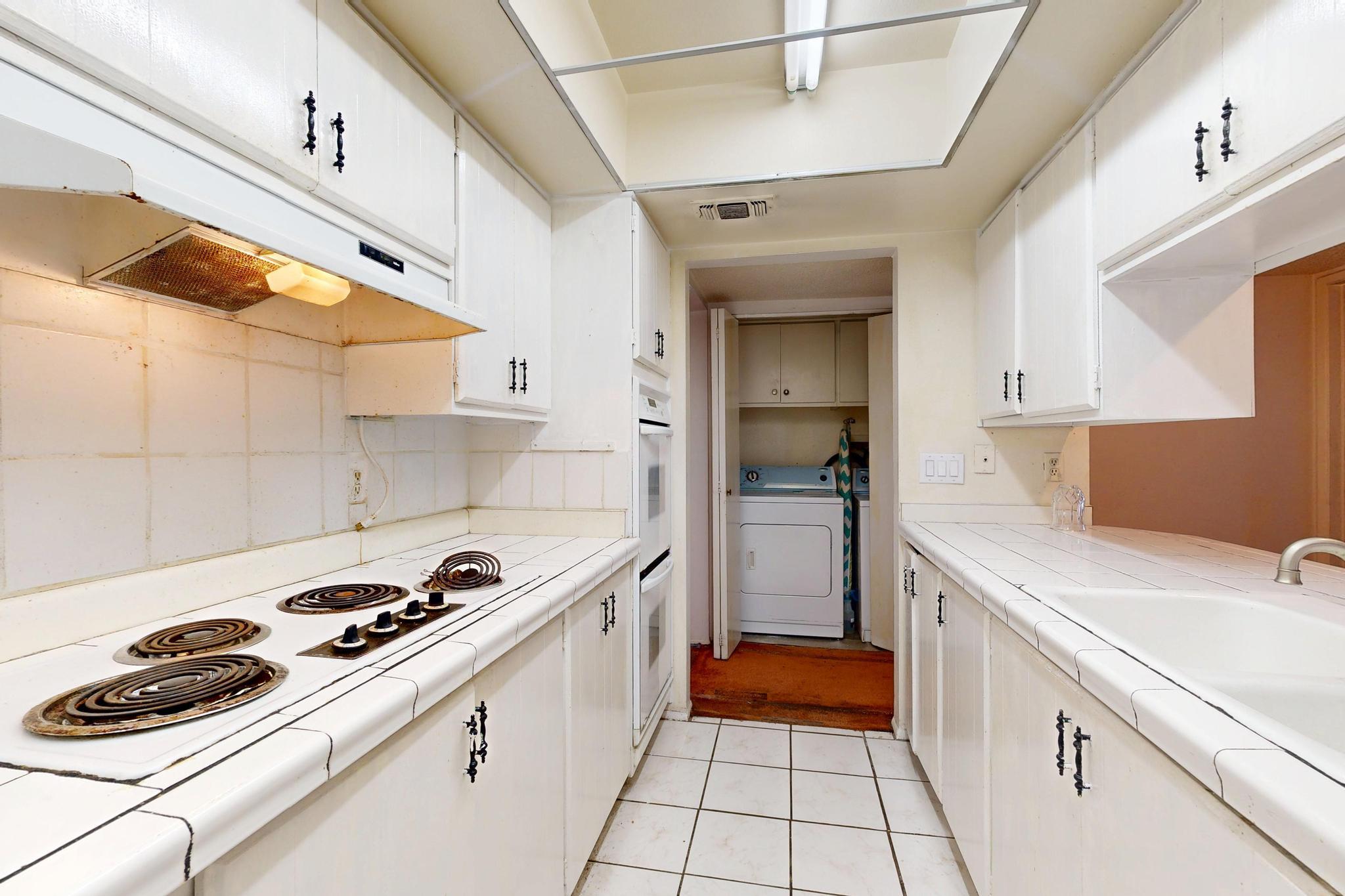 4300 BRAND Avenue NE