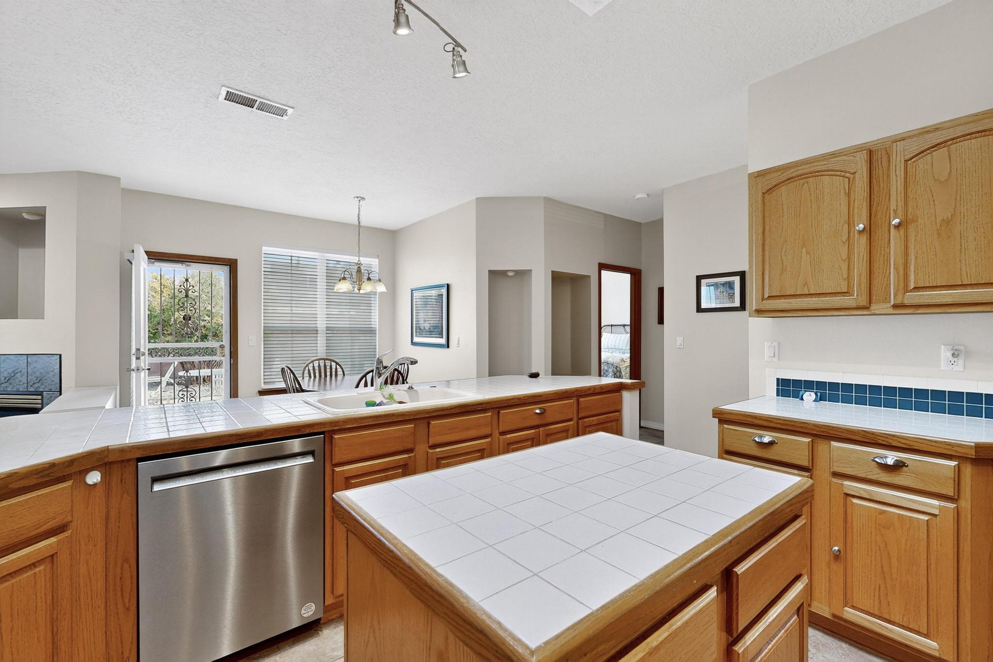 4300 Ridgemont Avenue NW