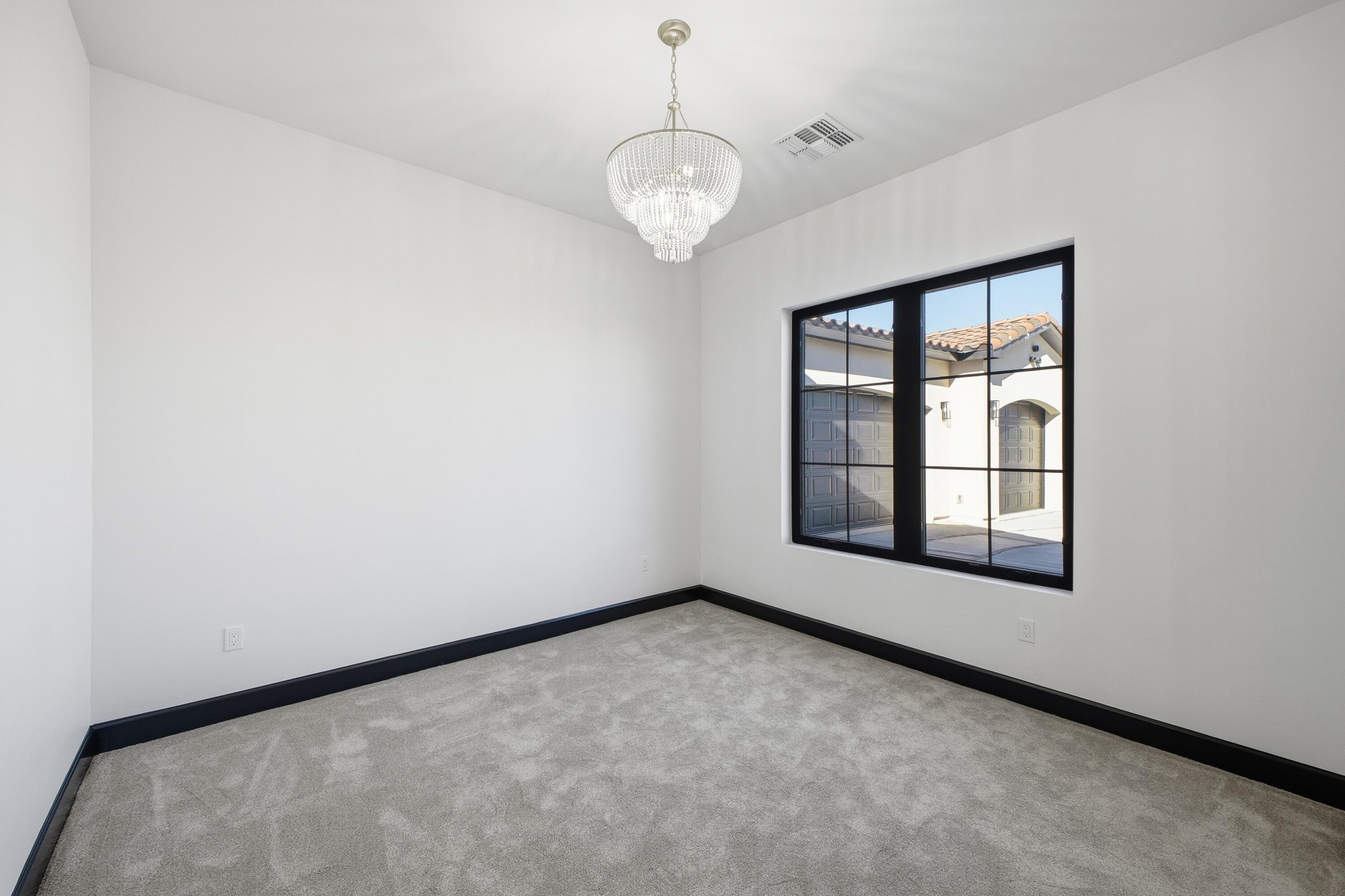 7805 Aguila Street NW