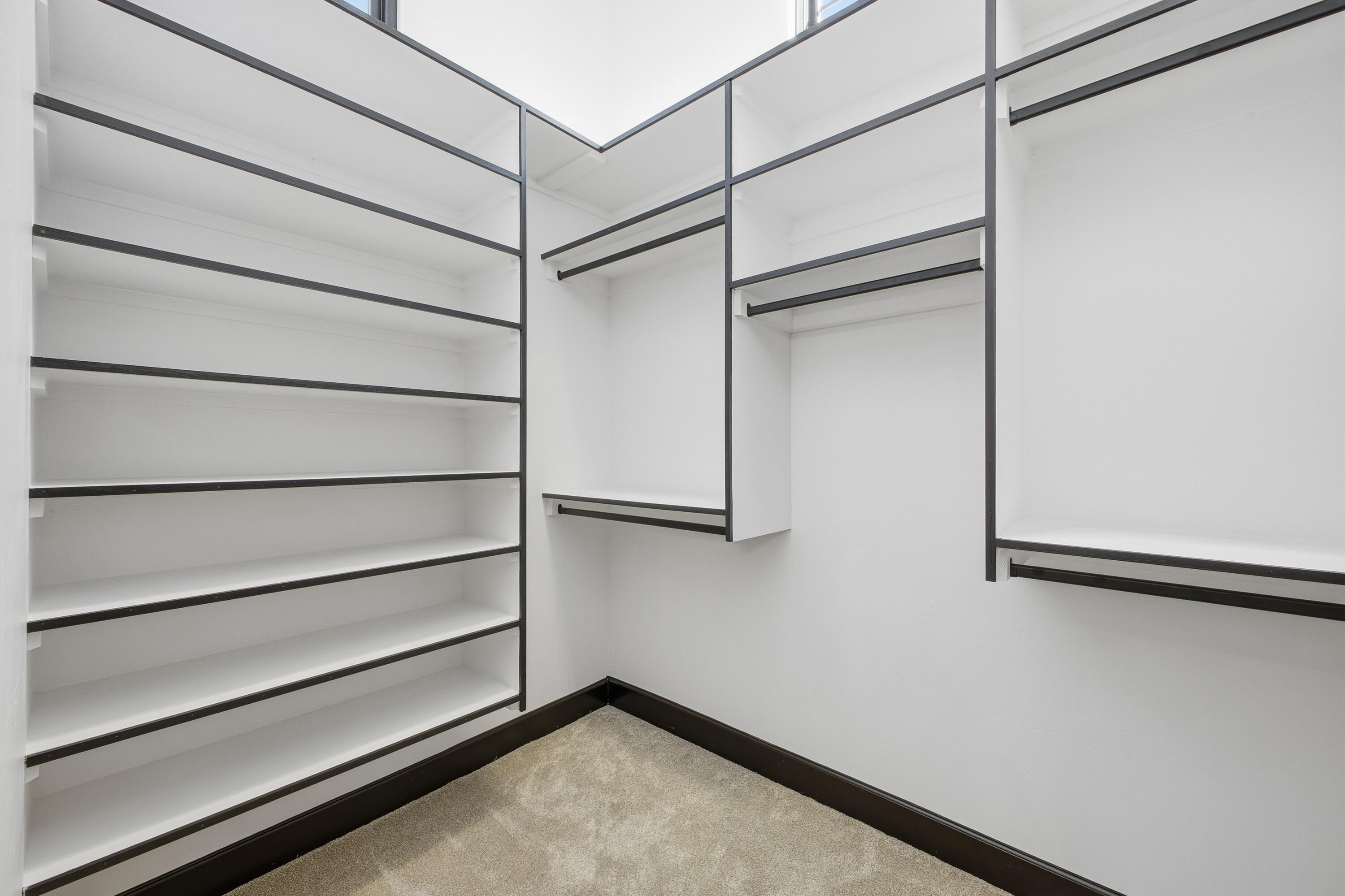 7805 Aguila Street NW