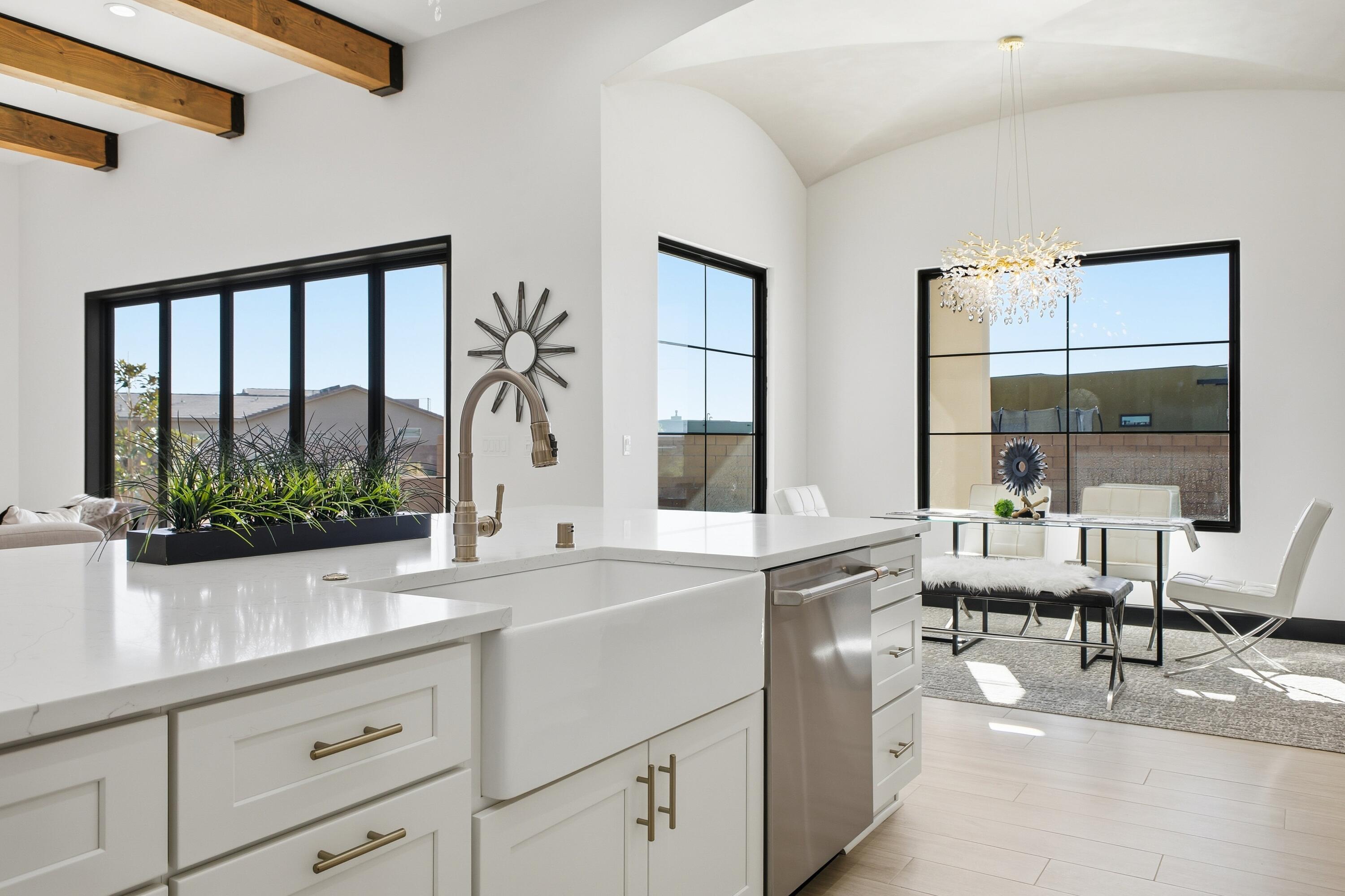 7805 Aguila Street NW