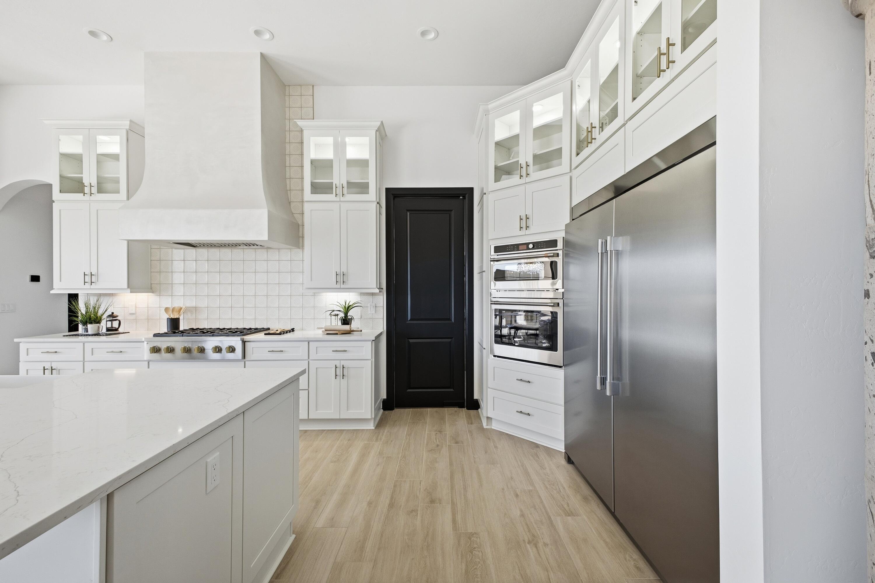 7805 Aguila Street NW