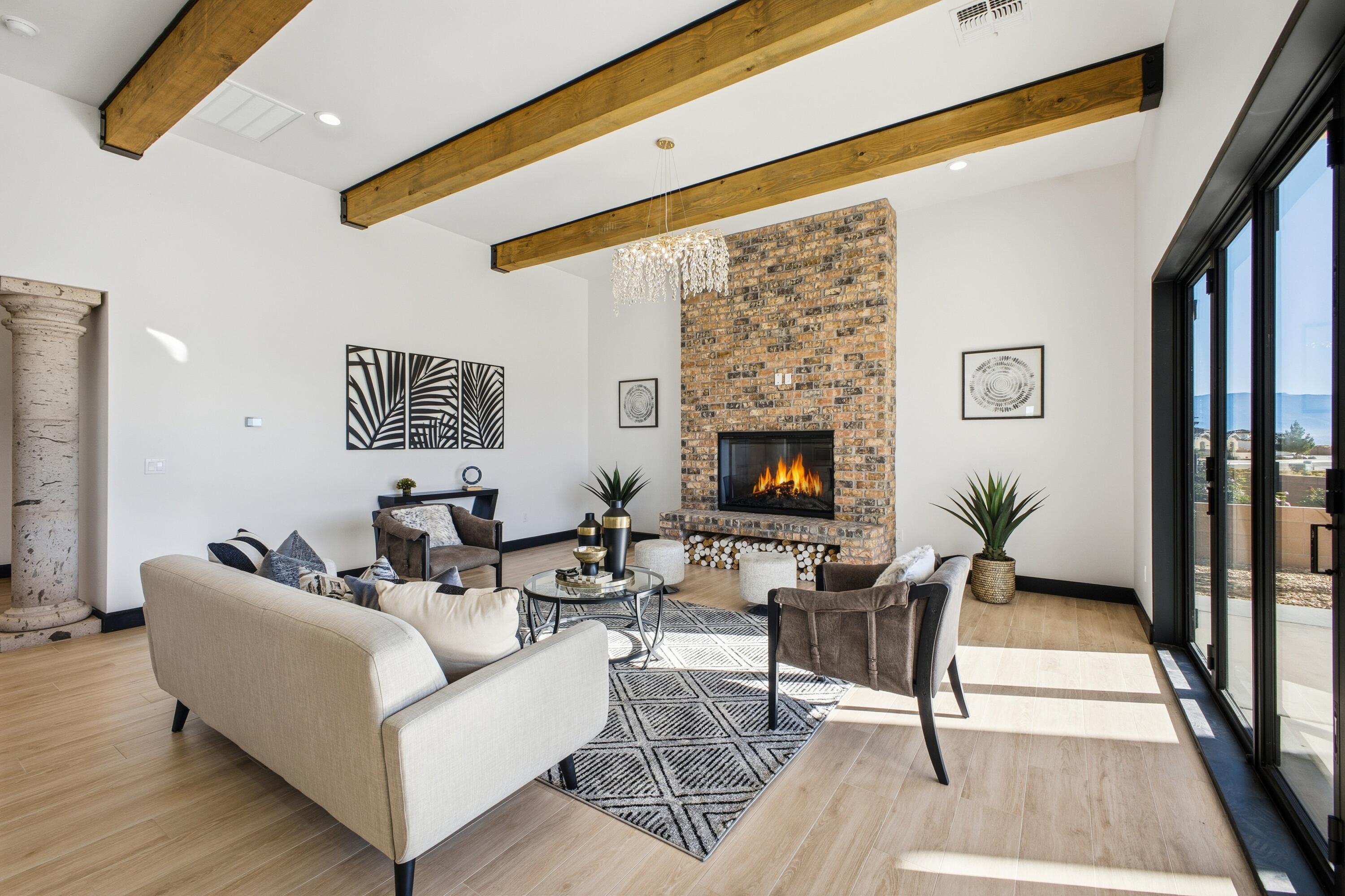 7805 Aguila Street NW