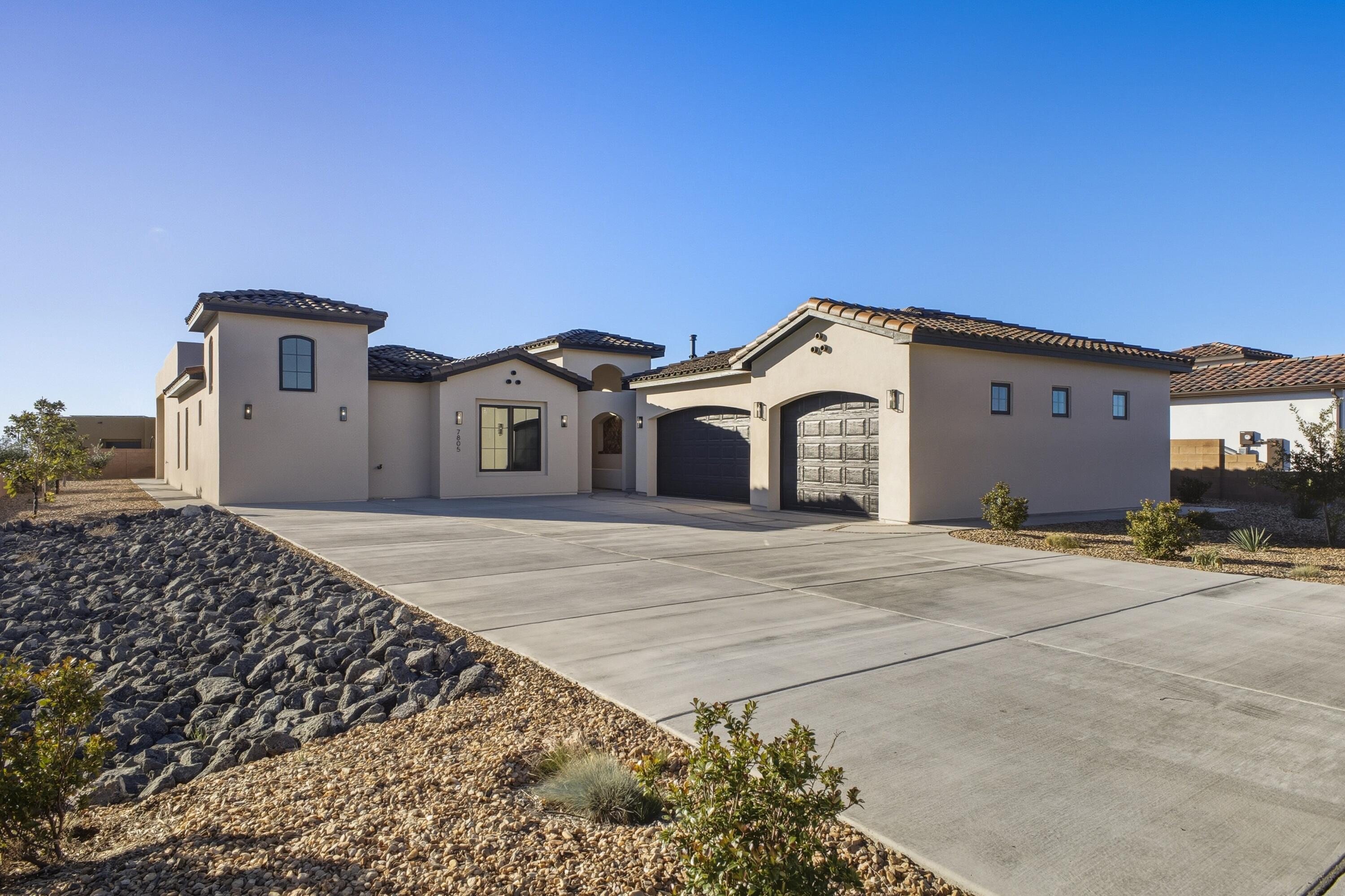 7805 Aguila Street NW