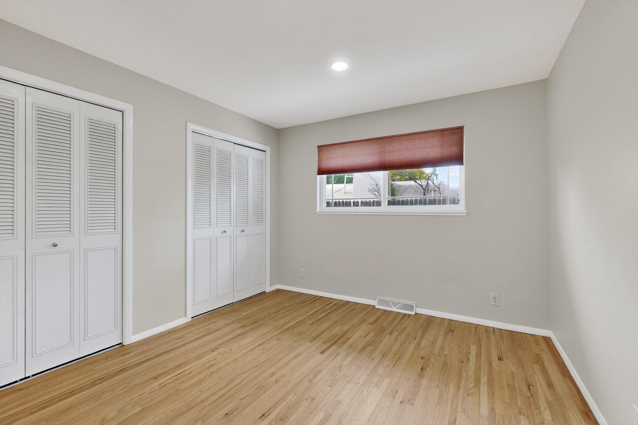 7705 Gladden Avenue NE