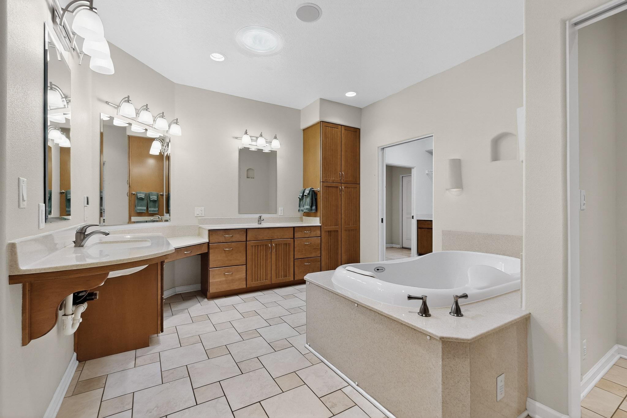 33 Western Trail Drive