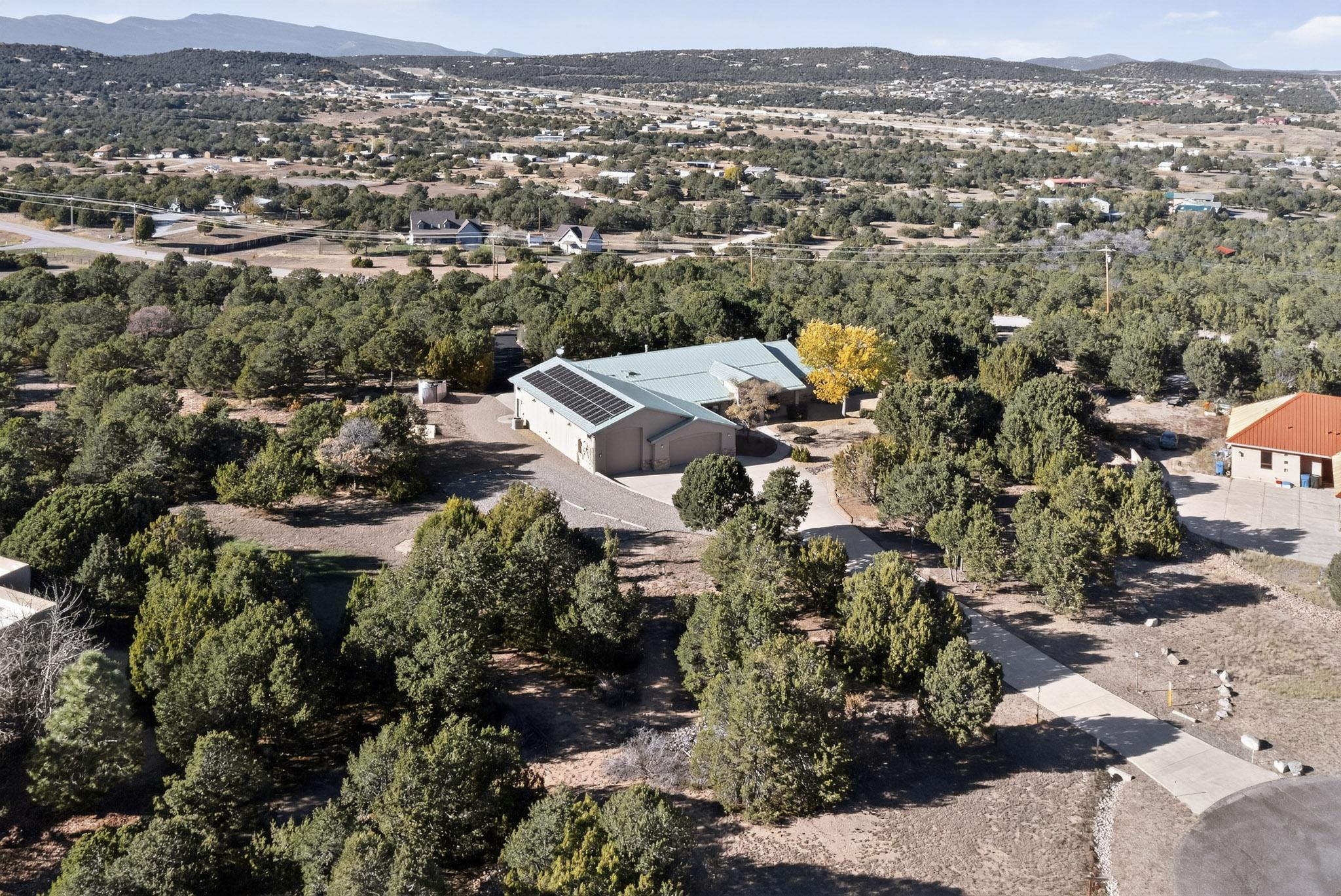 33 Western Trail Drive