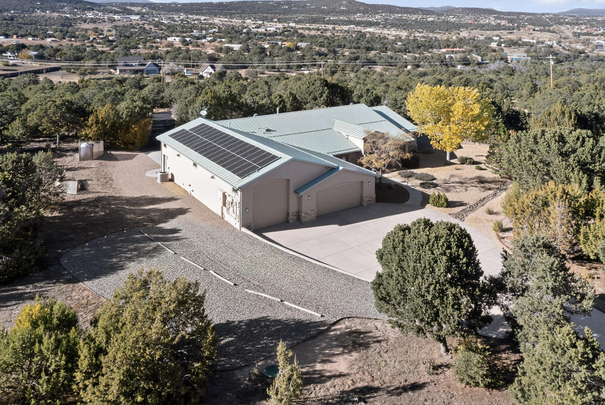 33 Western Trail Drive