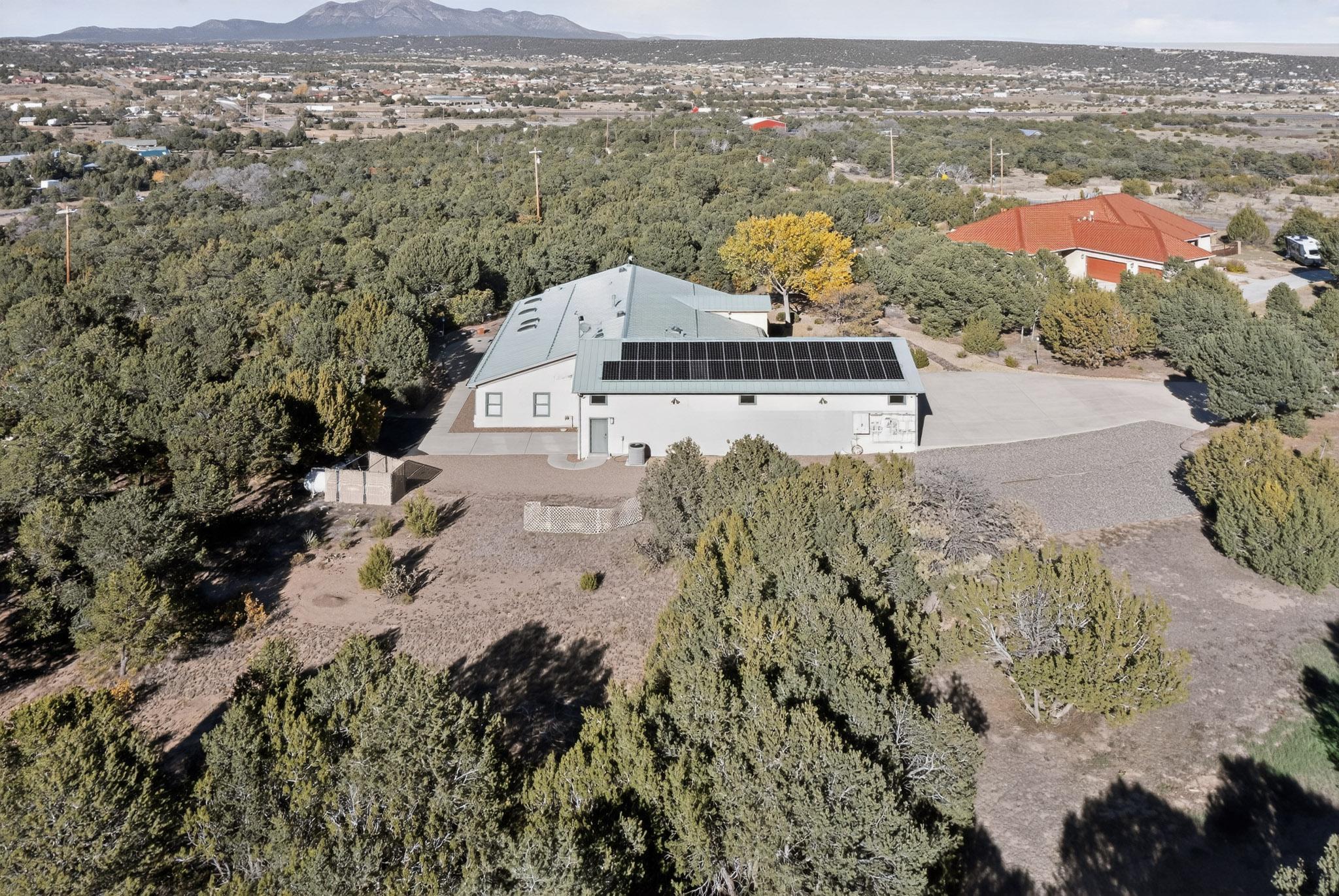 33 Western Trail Drive