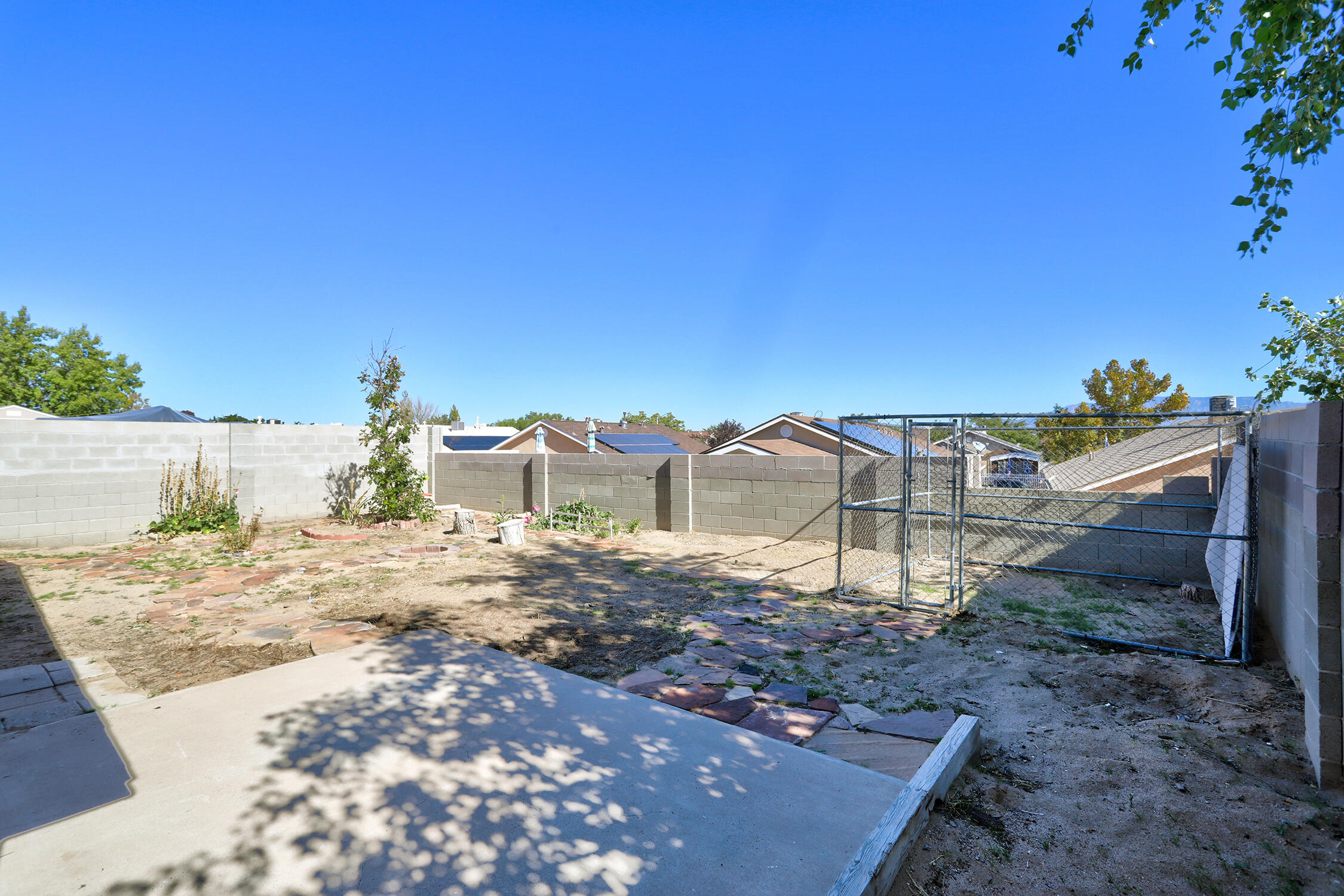 8615 Lone Prairie Avenue SW