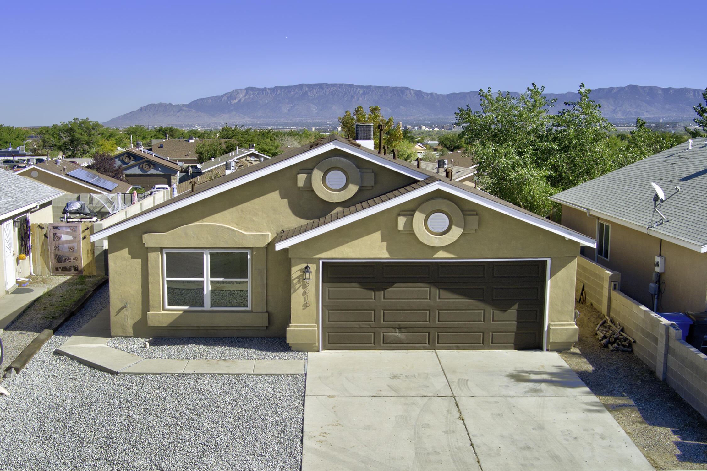 8615 Lone Prairie Avenue SW