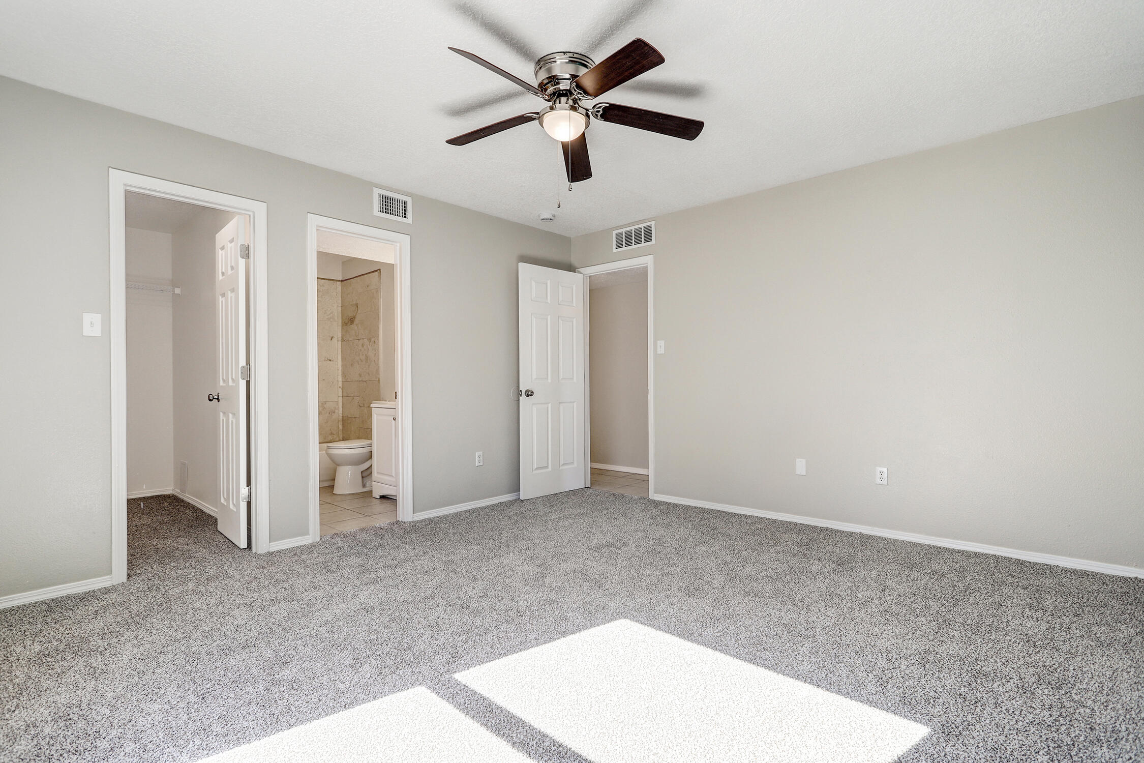 8615 Lone Prairie Avenue SW