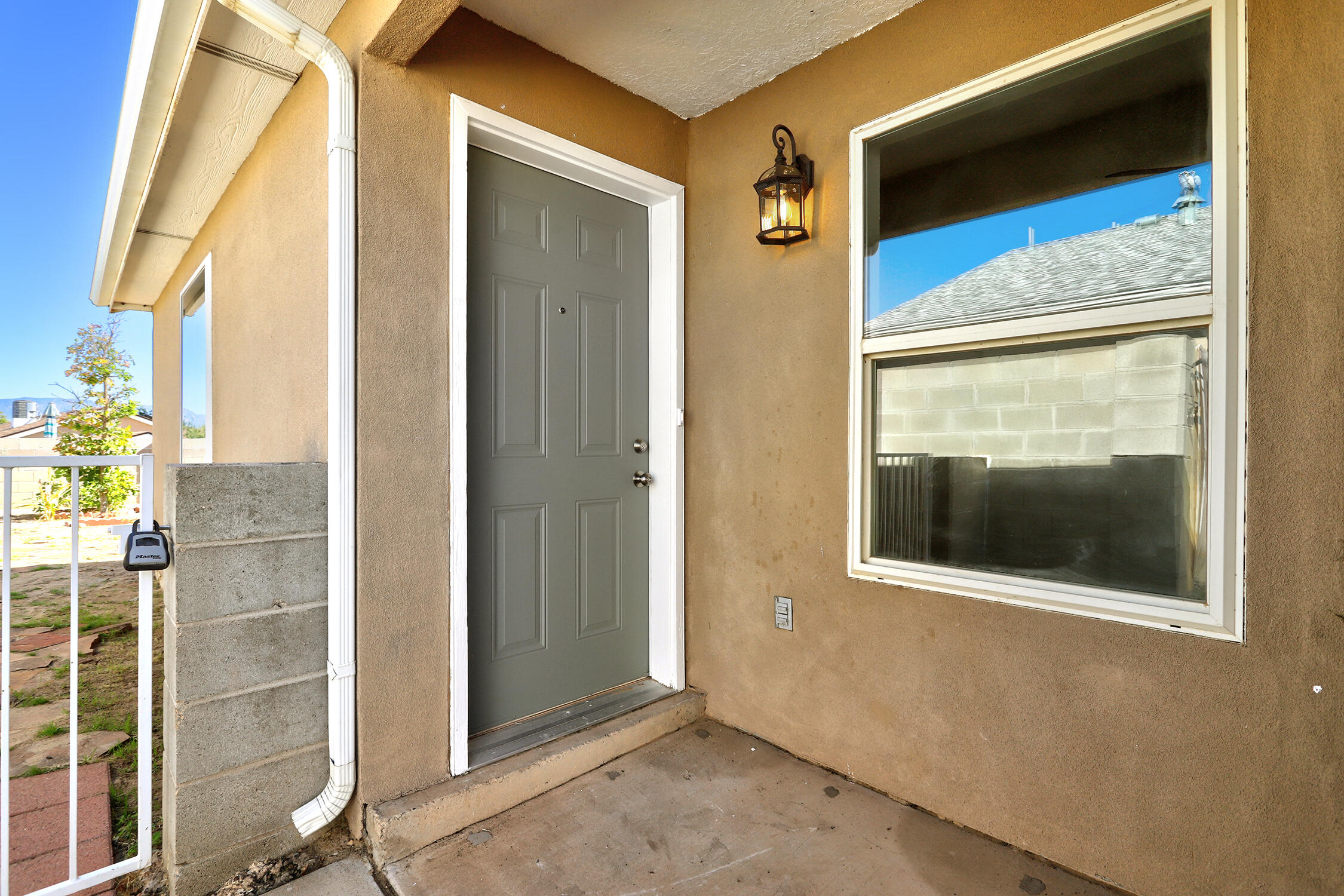 8615 Lone Prairie Avenue SW