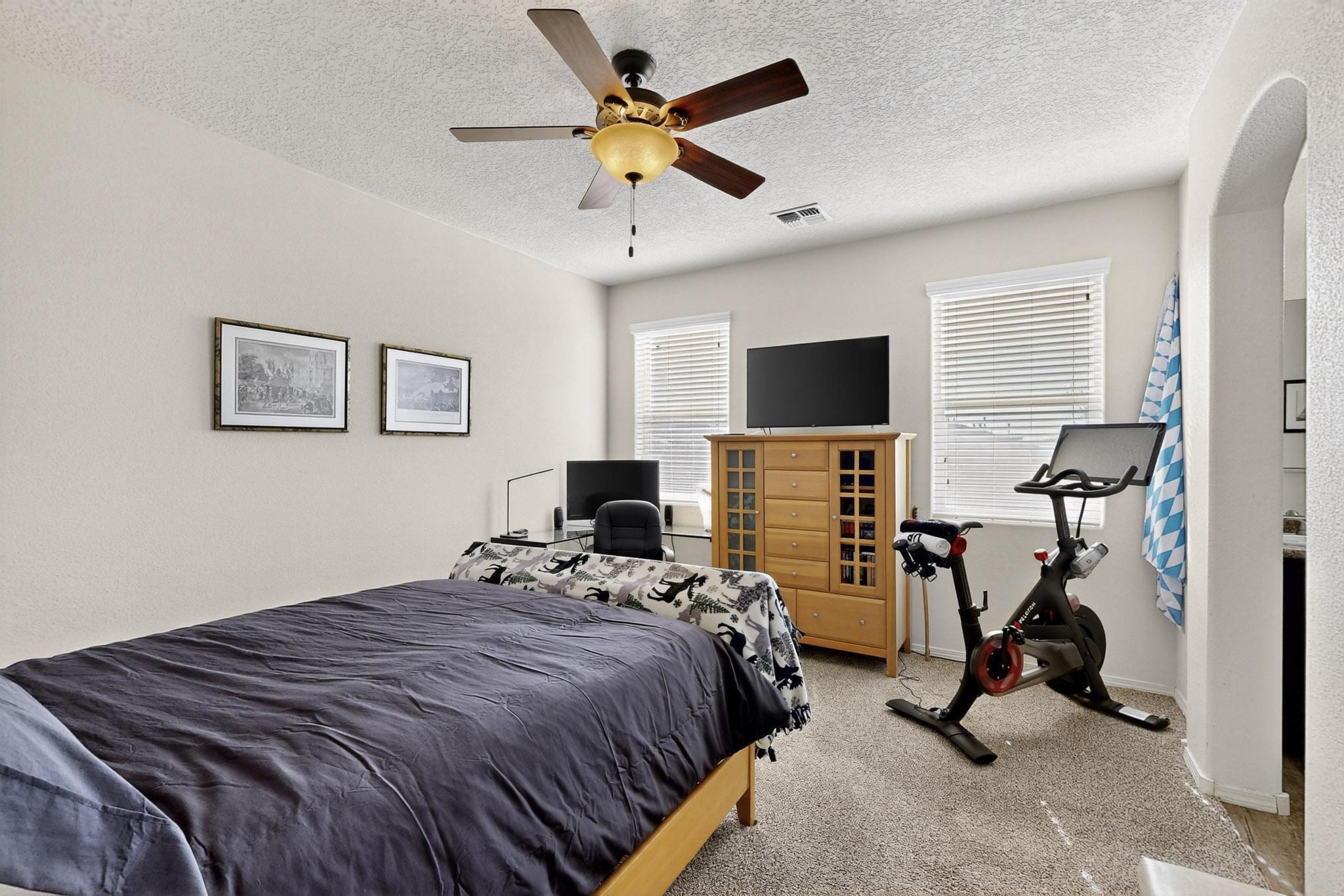 1419 Blue Sky Loop NE