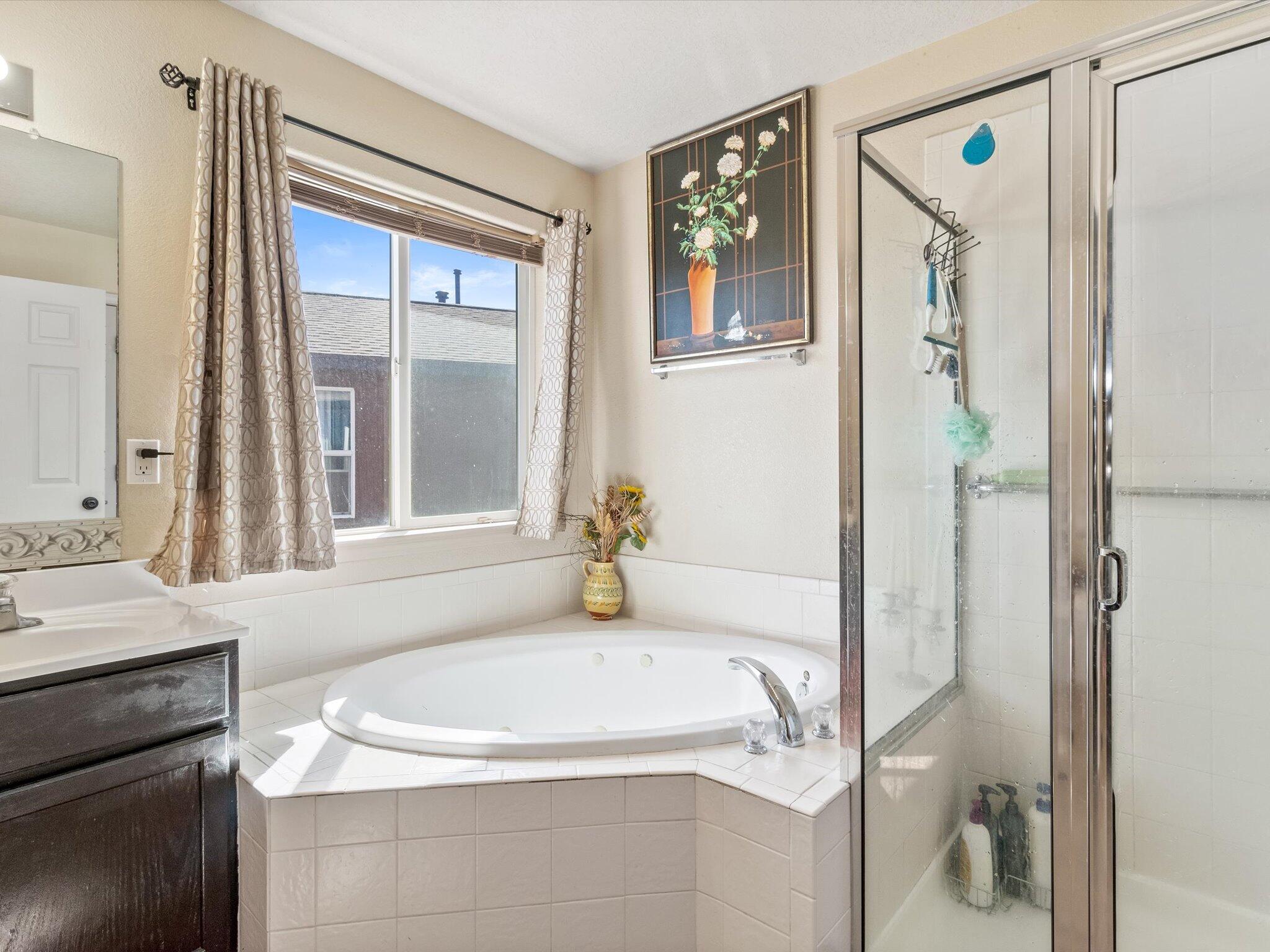 3908 Oasis Springs Road NE