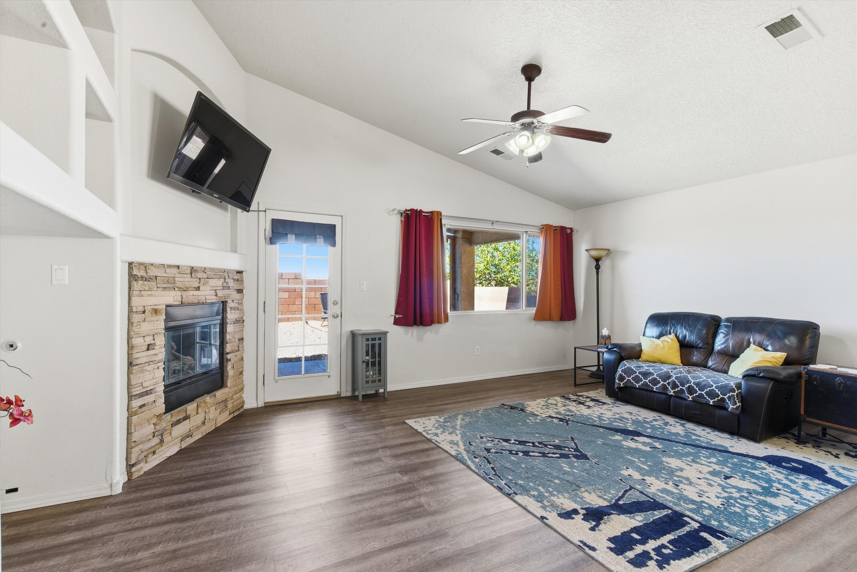 10555 Coyote Canyon Place NW