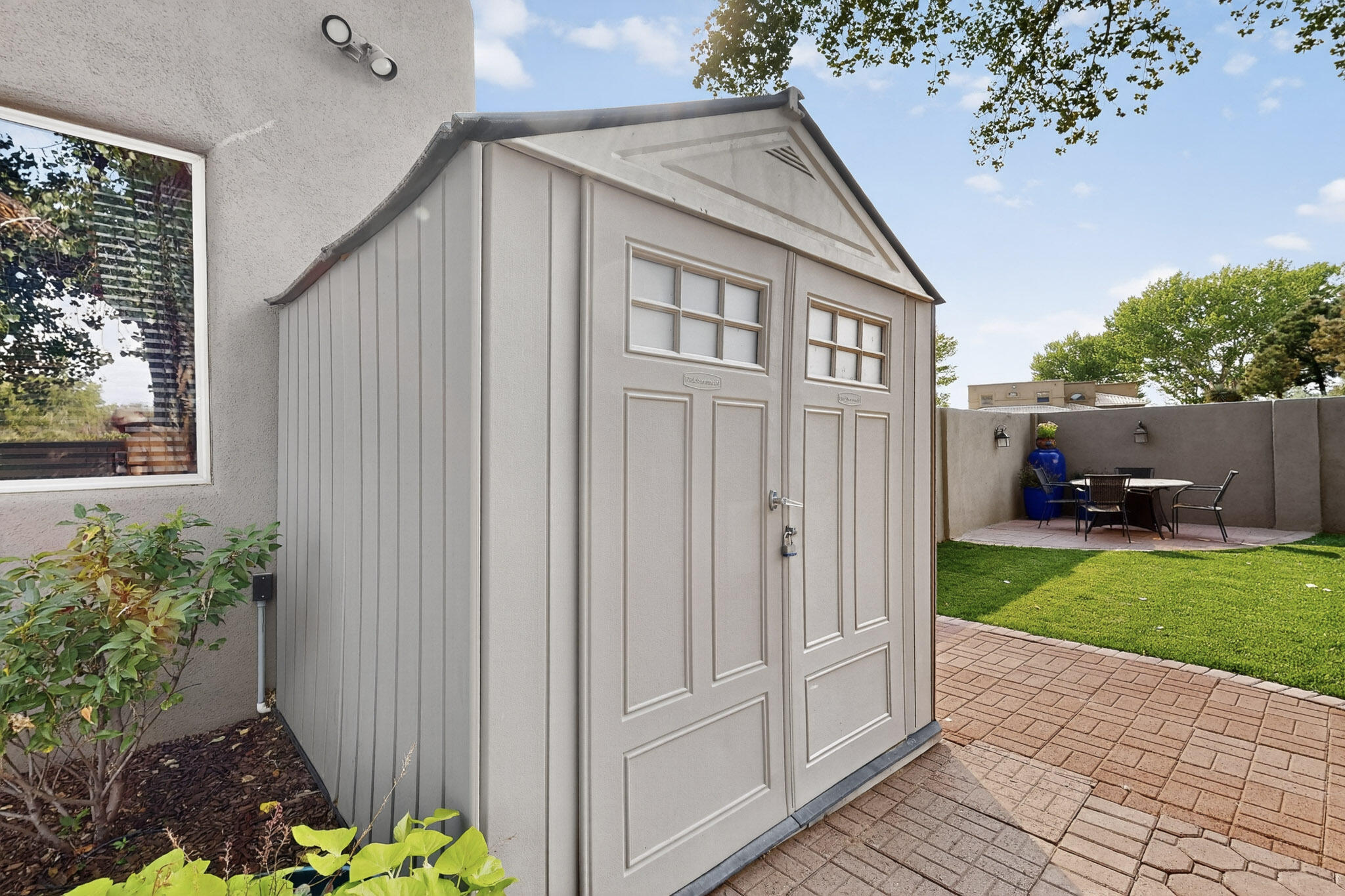 2609 Pajarito Meadows Road SW