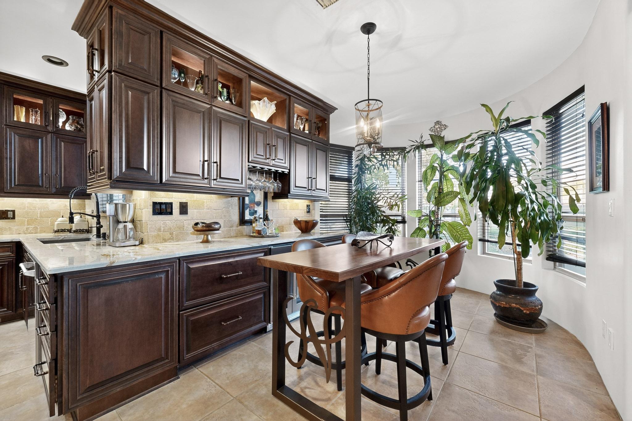 2609 Pajarito Meadows Road SW