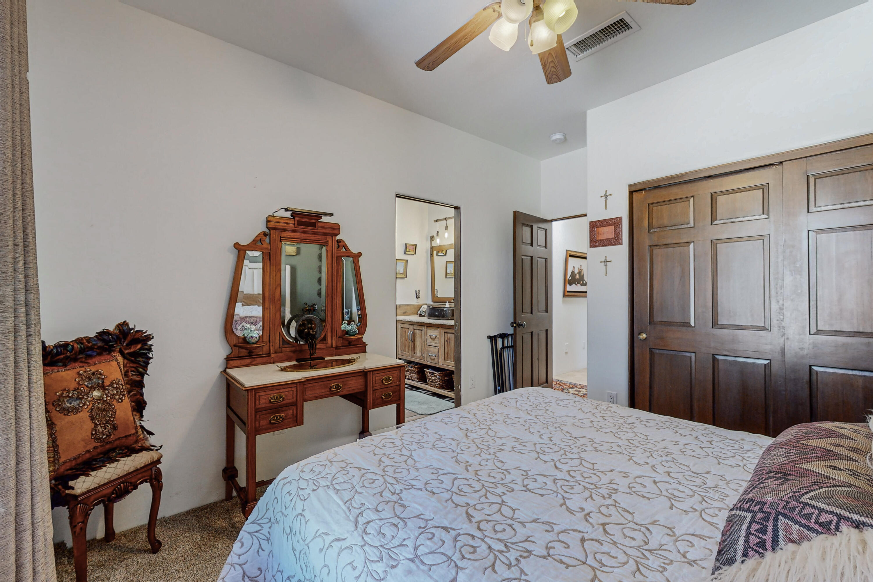 2609 Pajarito Meadows Road SW