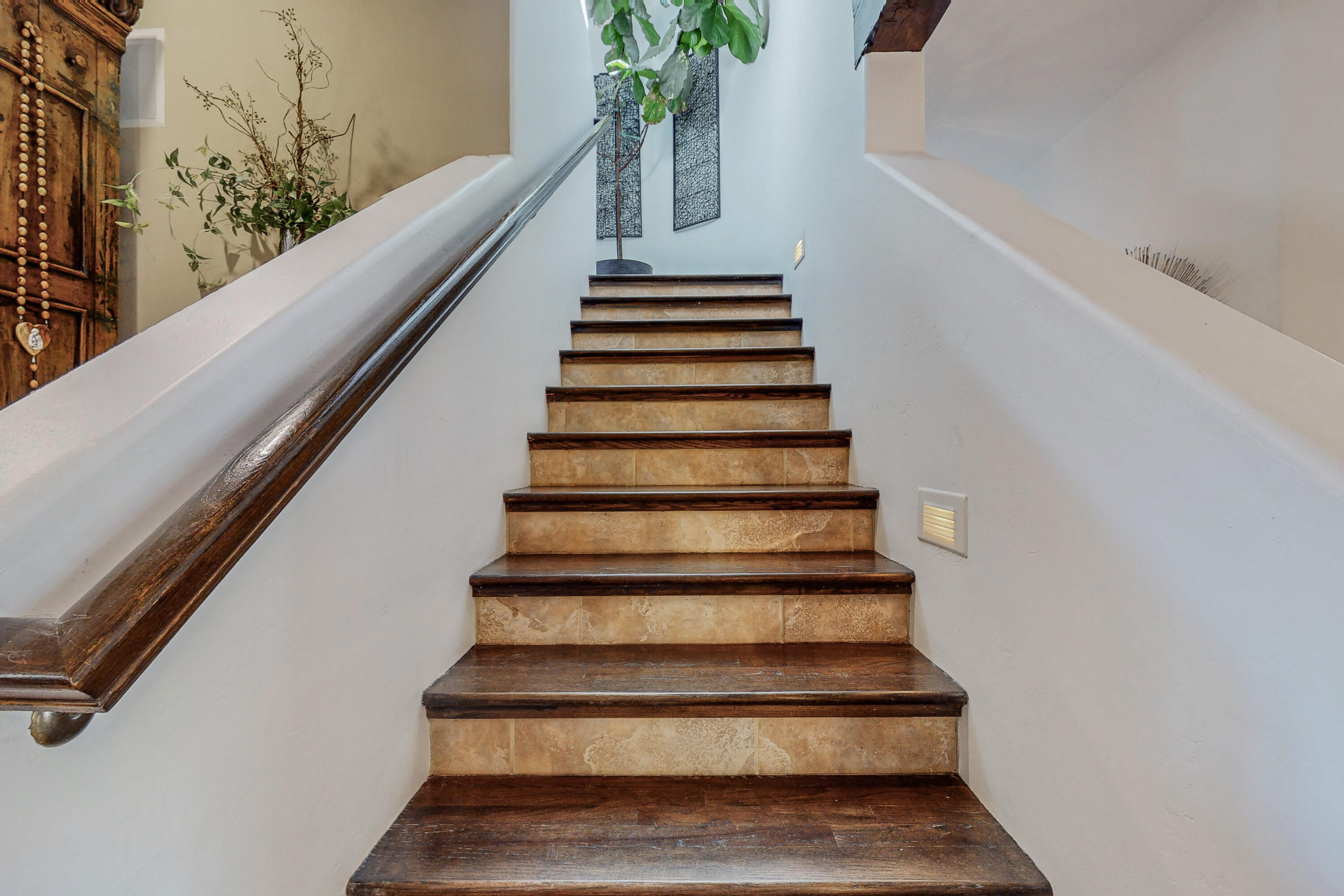 2609 Pajarito Meadows Road SW