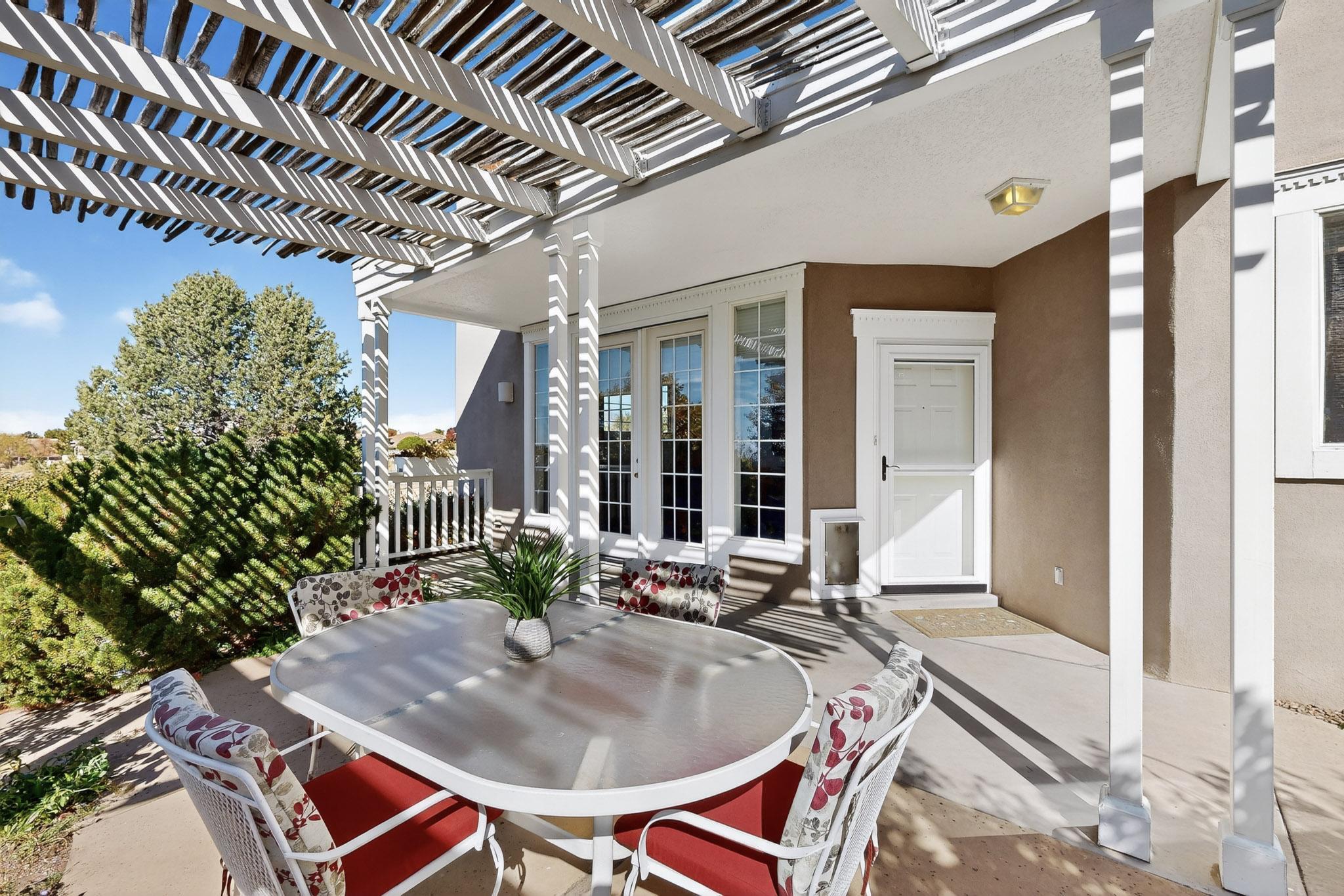 5723 Bosque Vista Drive NE