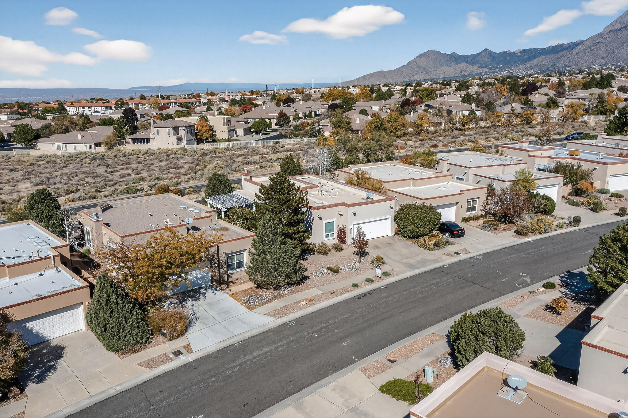 5723 Bosque Vista Drive NE