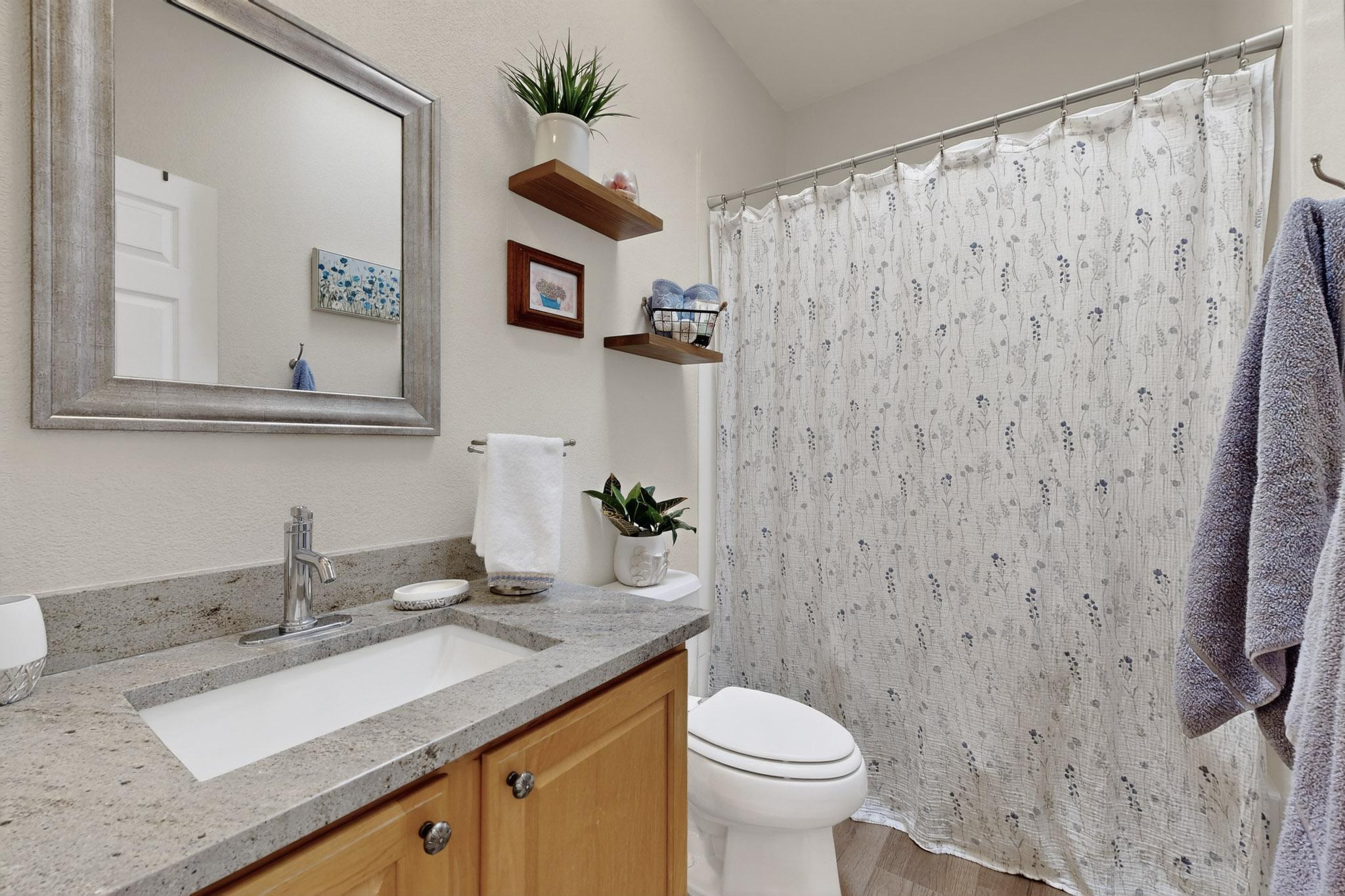 5723 Bosque Vista Drive NE