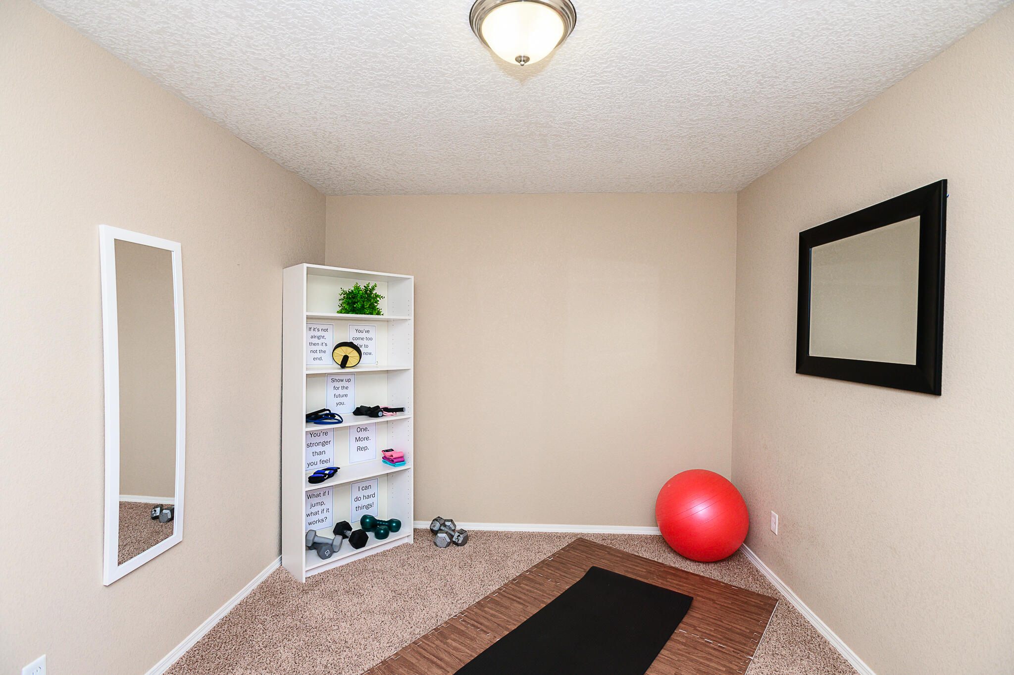 8619 Groundsel Road NW