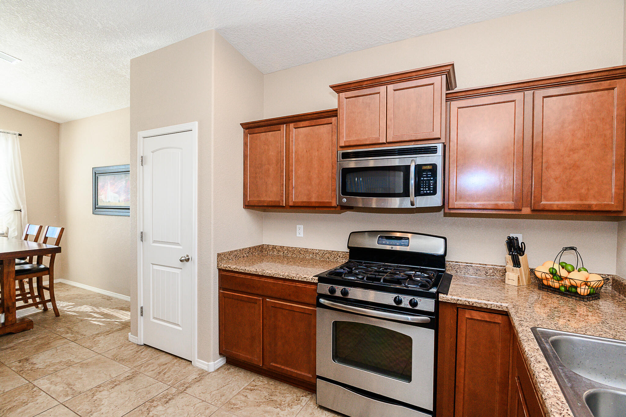 8619 Groundsel Road NW