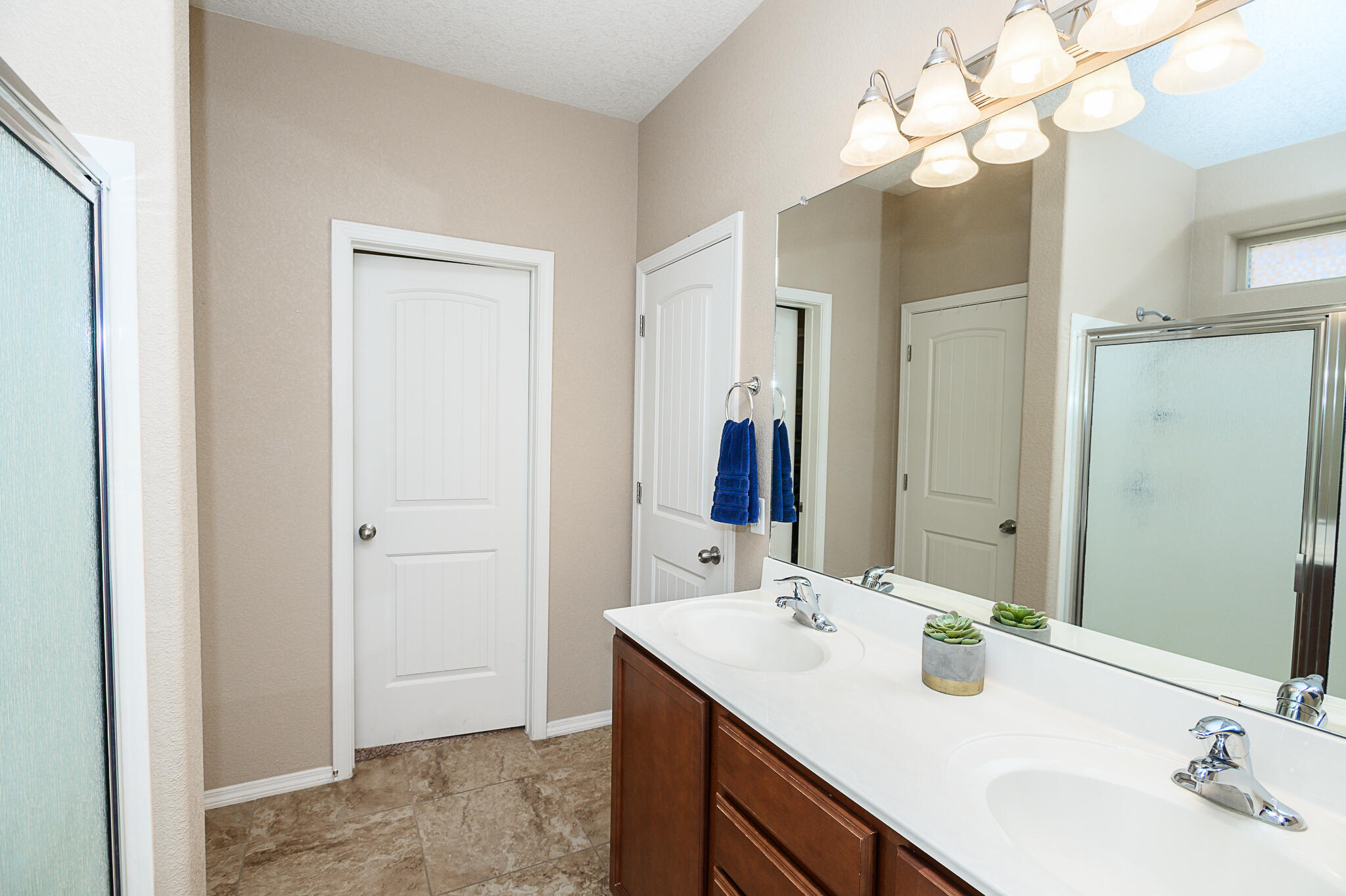 8619 Groundsel Road NW