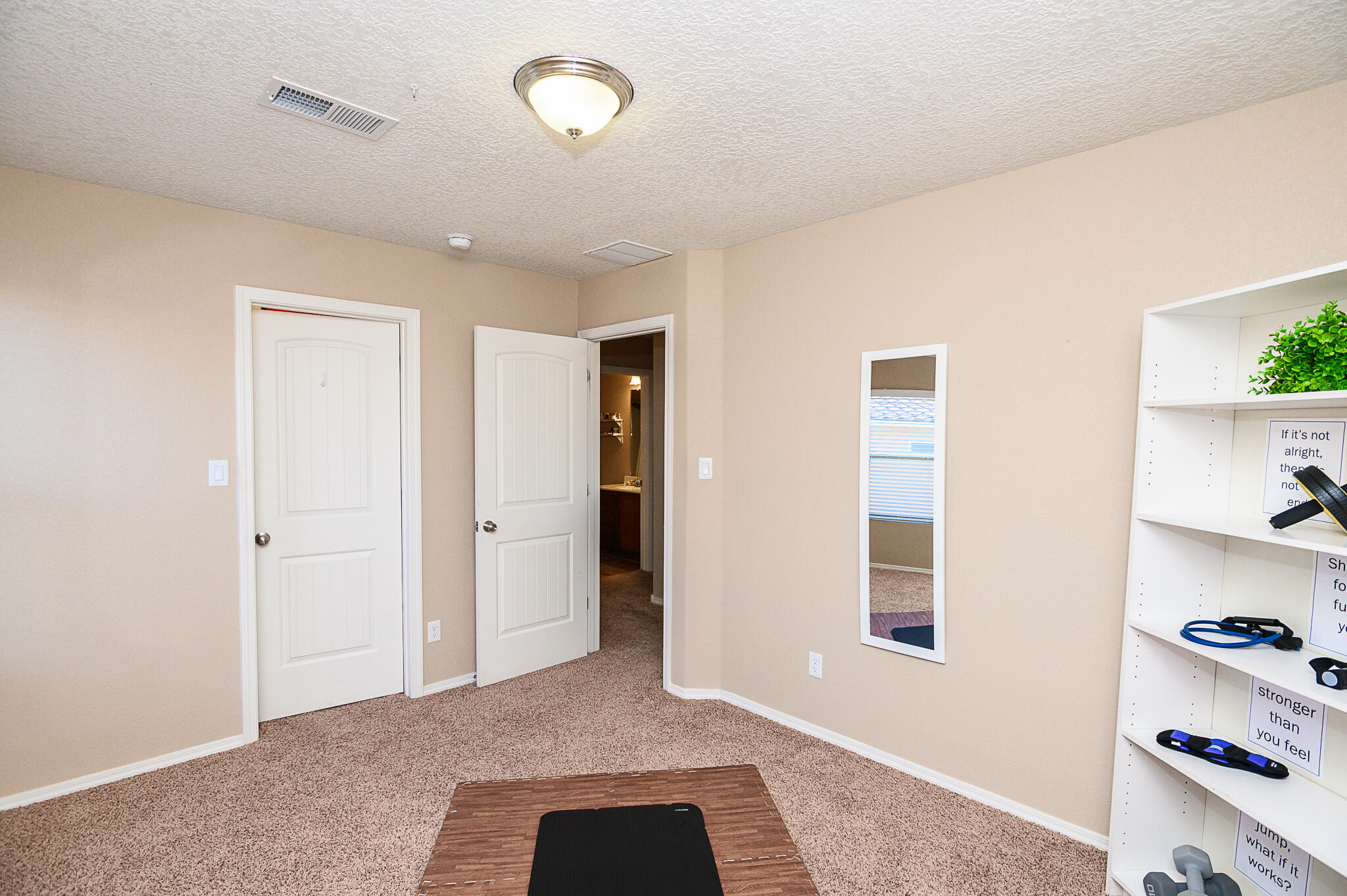 8619 Groundsel Road NW