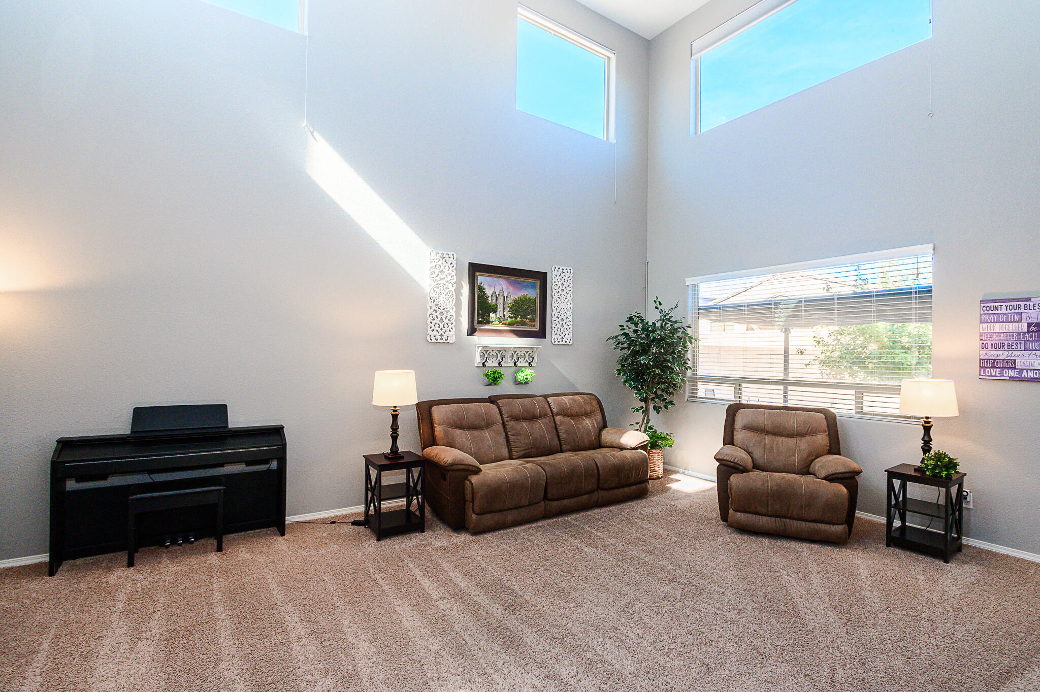 8619 Groundsel Road NW