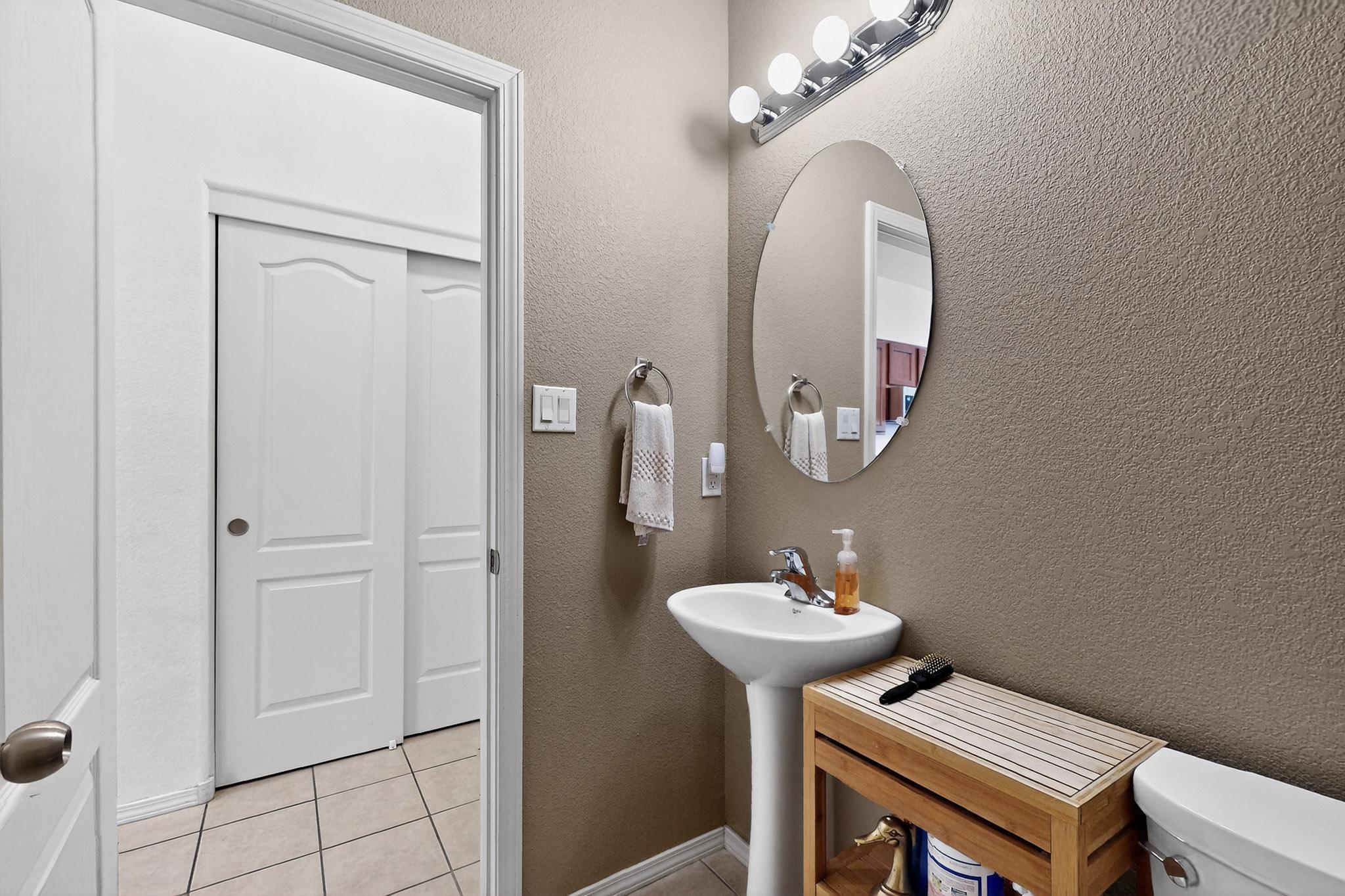 2416 PELIZZANO Drive SE