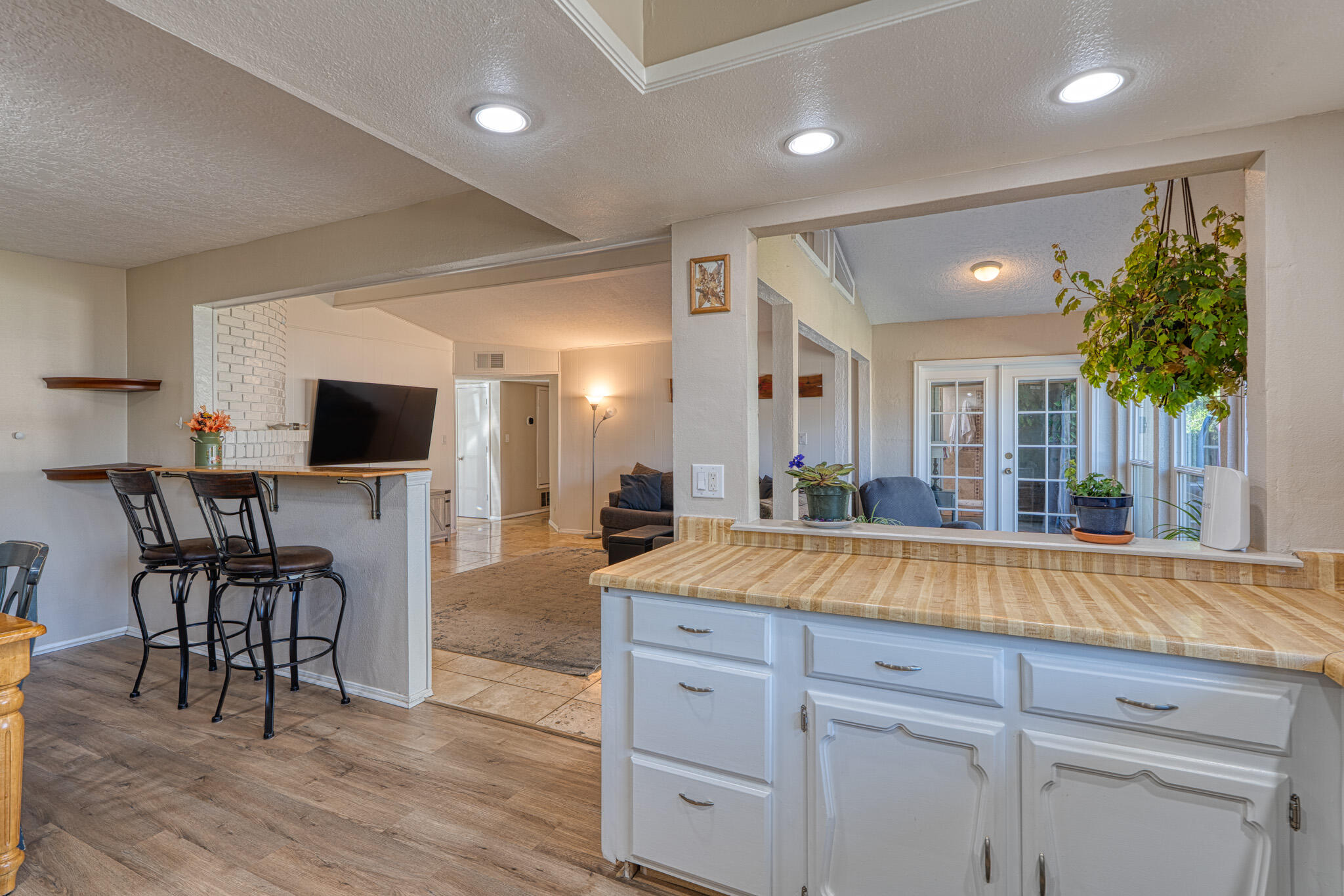 6925 Christy Avenue NE