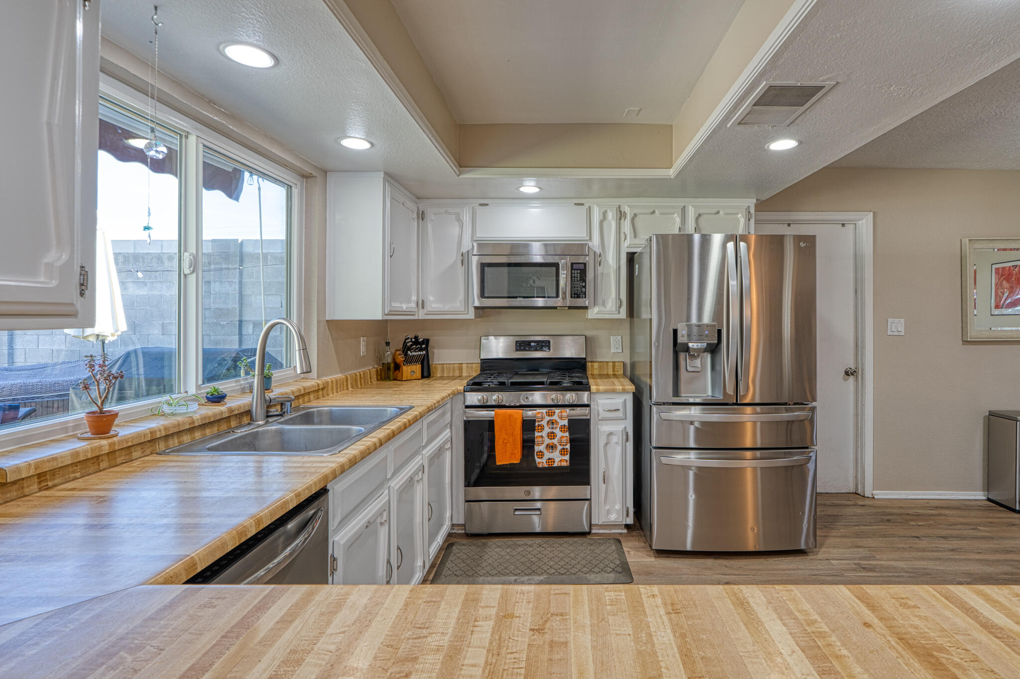 6925 Christy Avenue NE