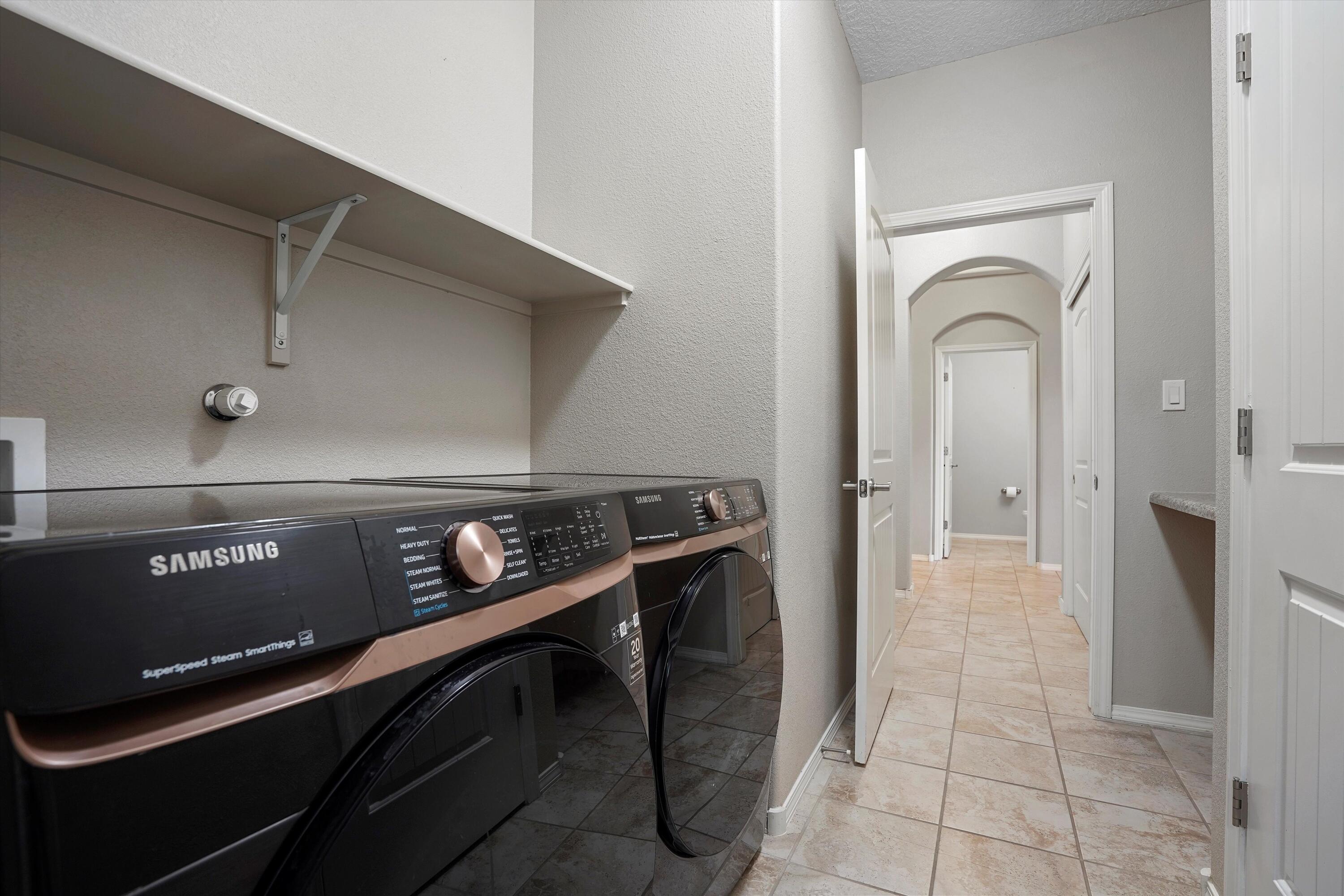 1860 Camino Corona SW