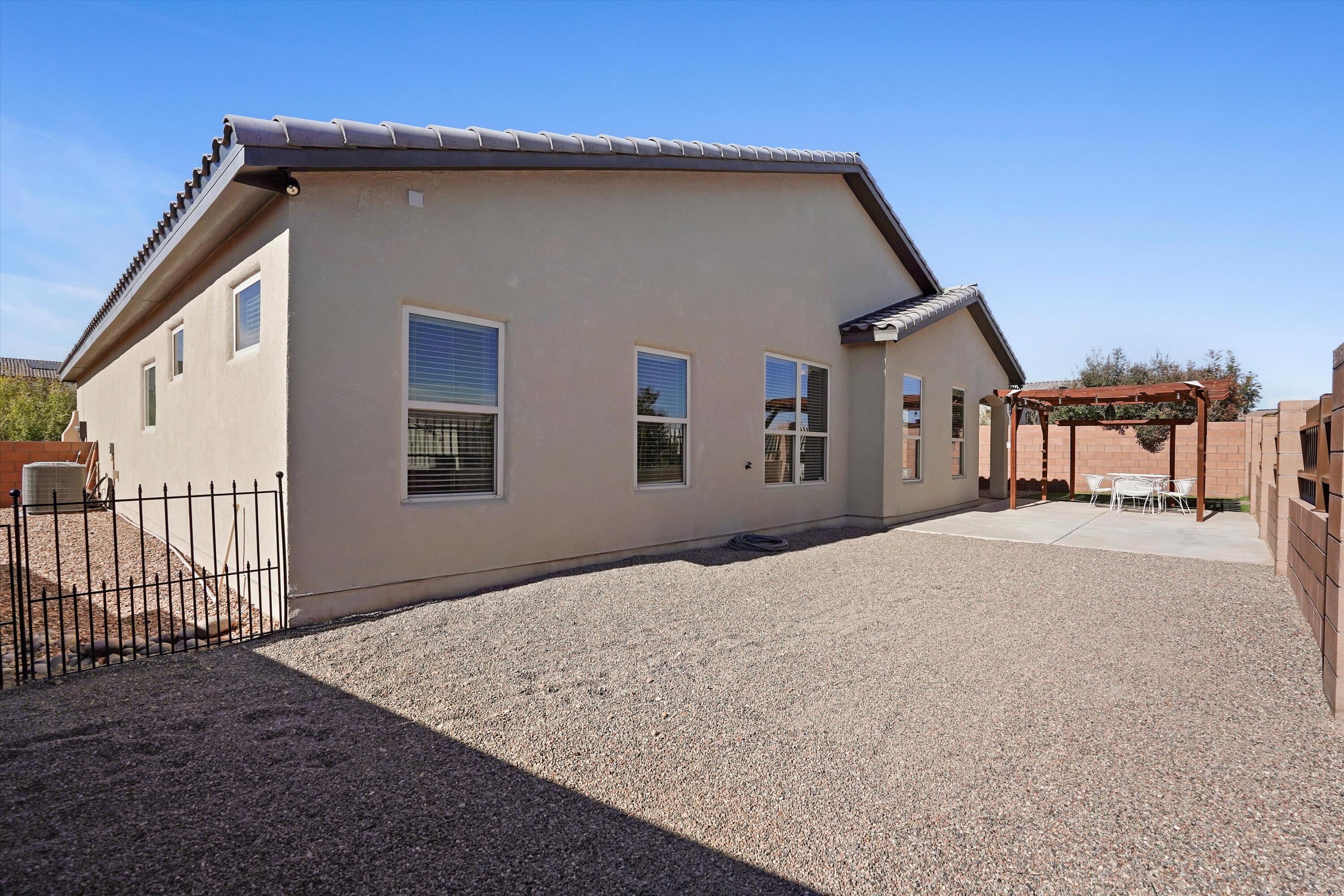 1860 Camino Corona SW