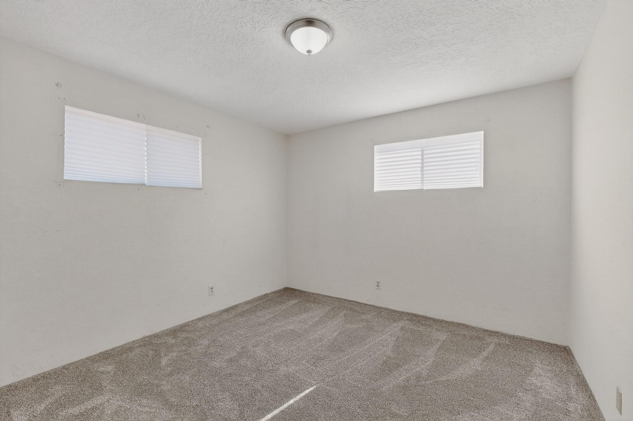 216 Parsifal Street NE