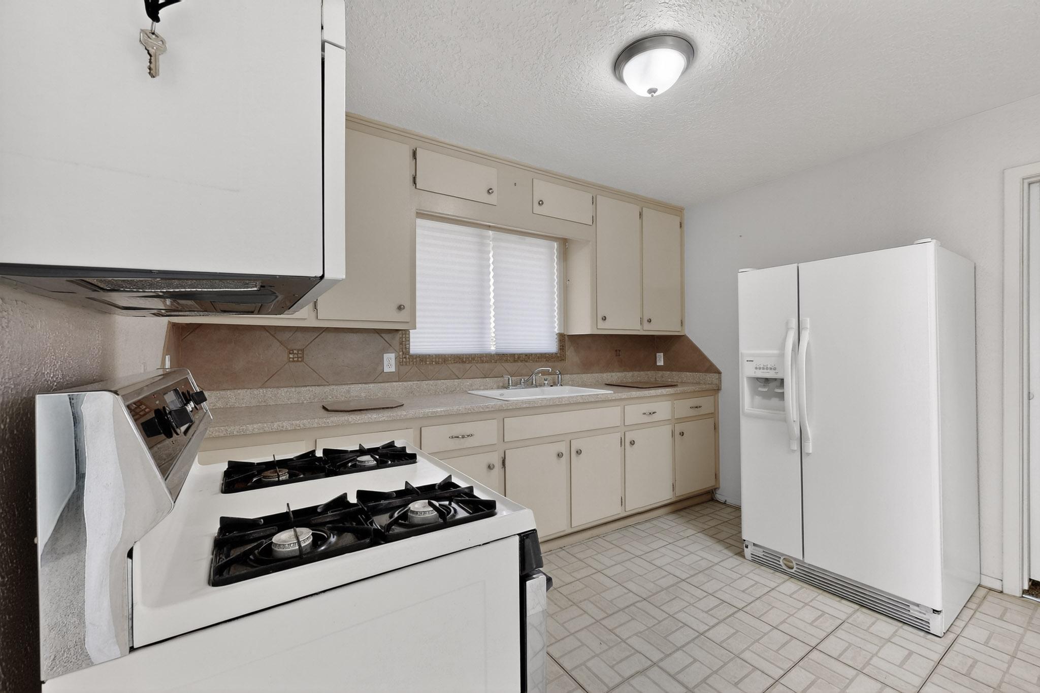 216 Parsifal Street NE