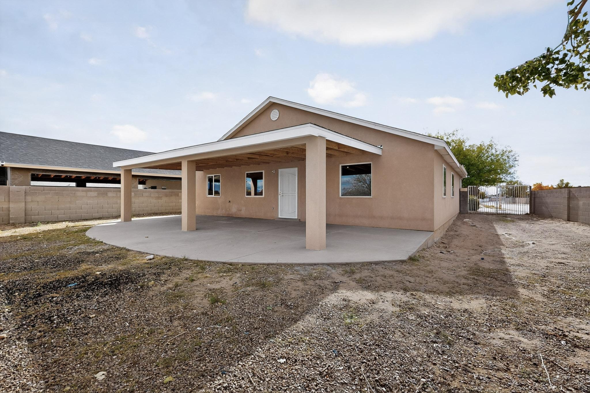 8423 Bay Mare Avenue SW