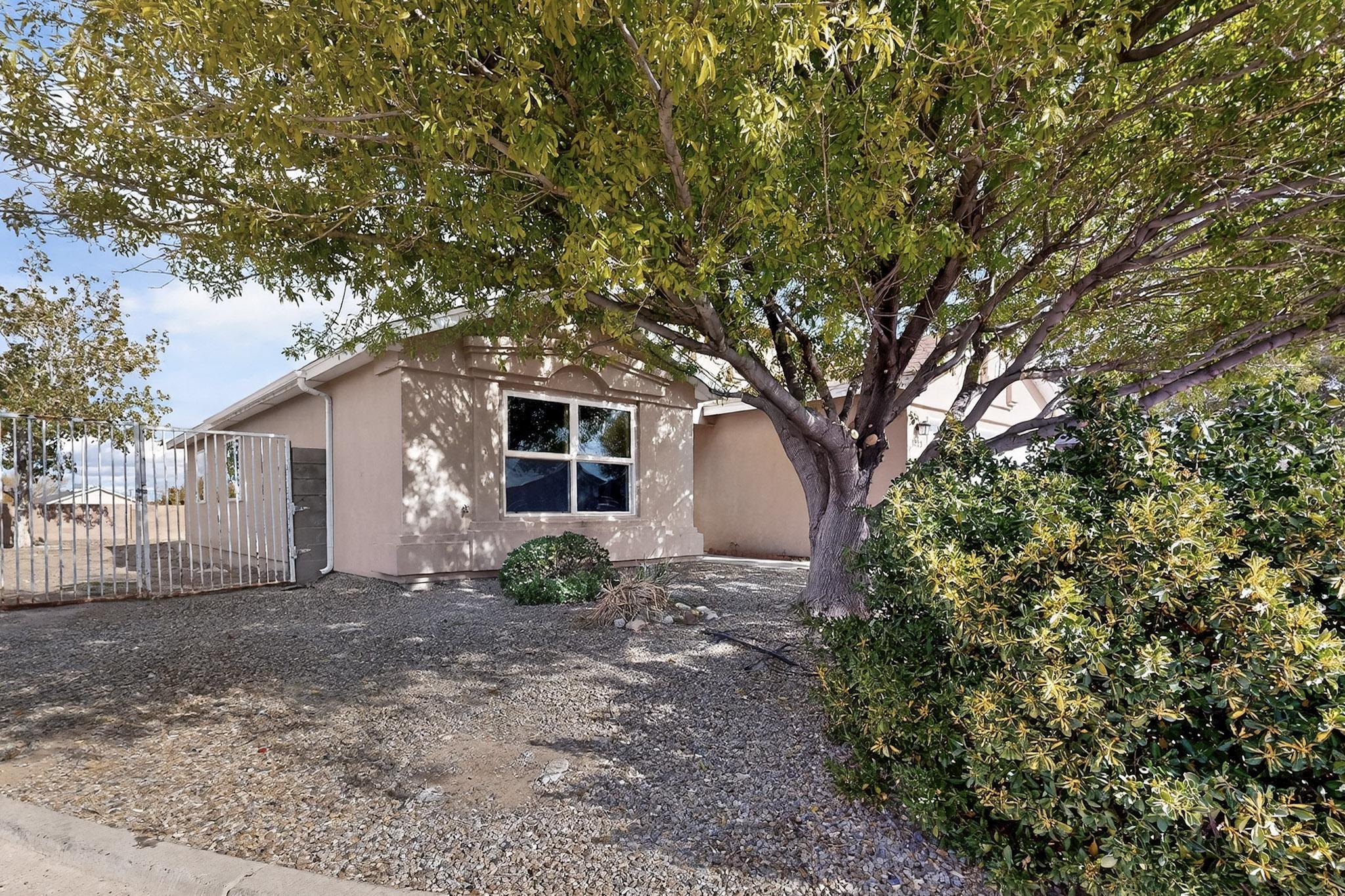 8423 Bay Mare Avenue SW