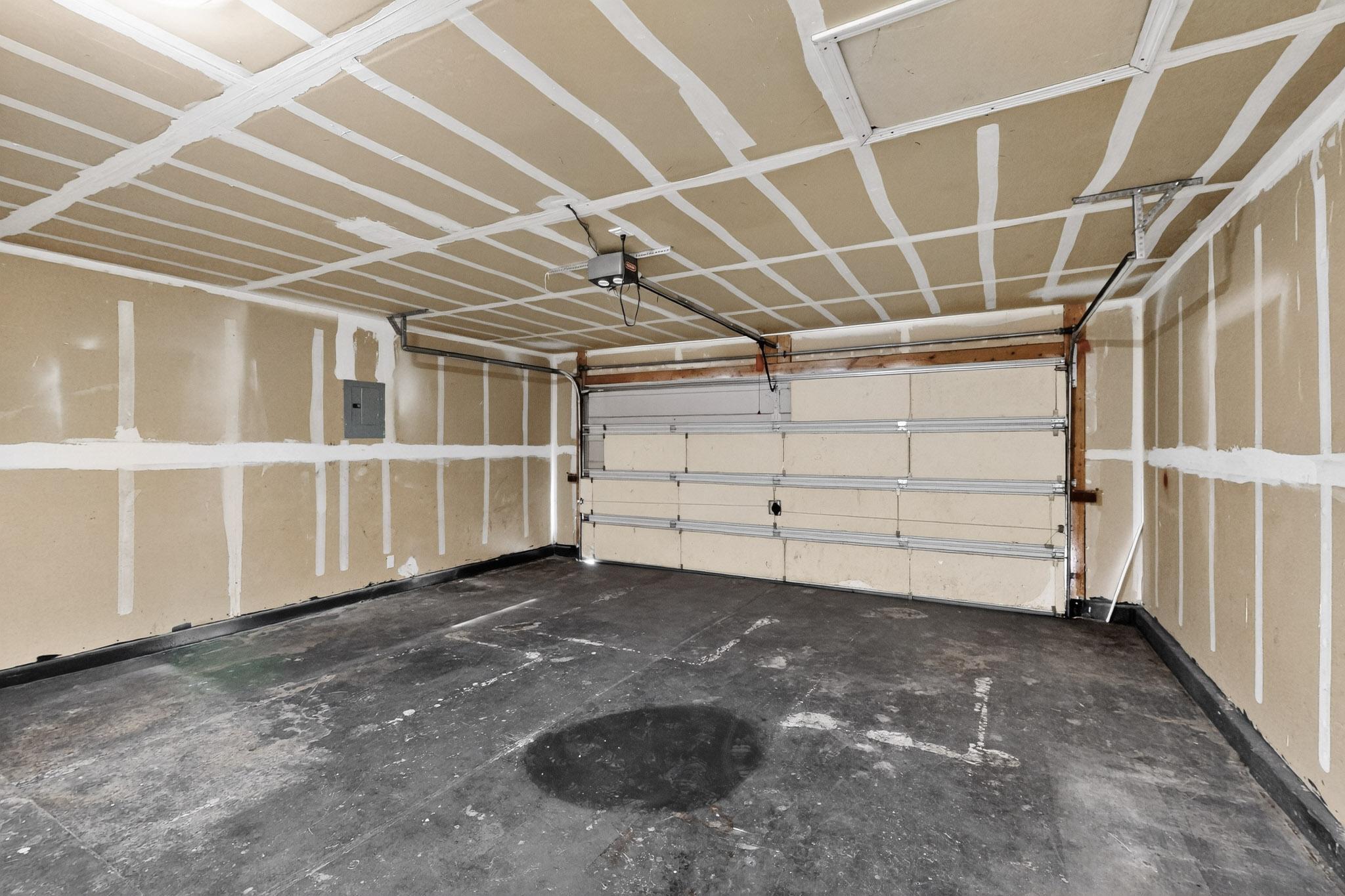 8423 Bay Mare Avenue SW