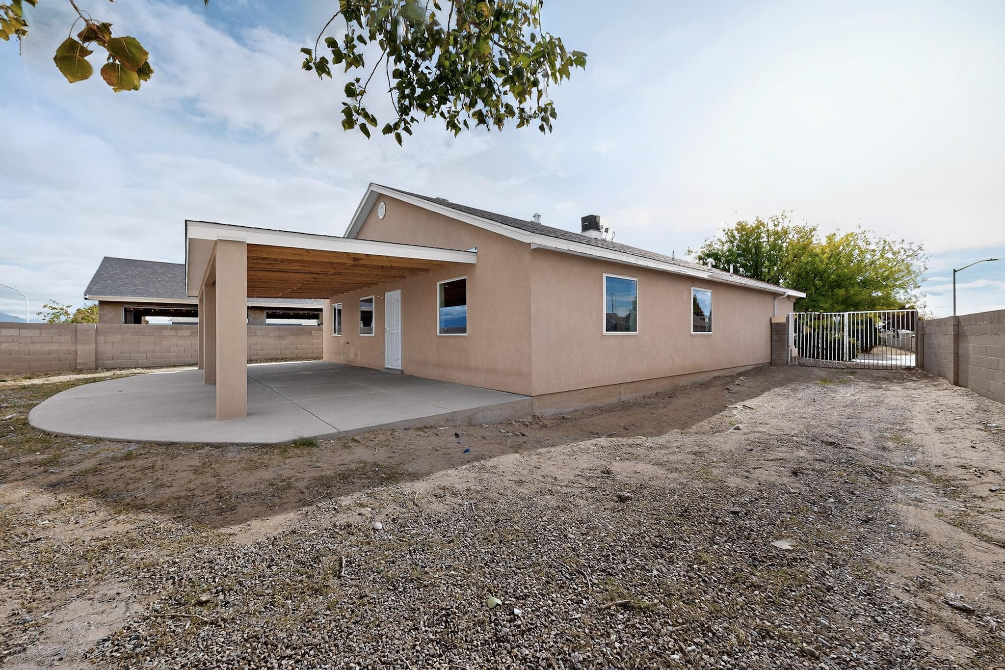 8423 Bay Mare Avenue SW