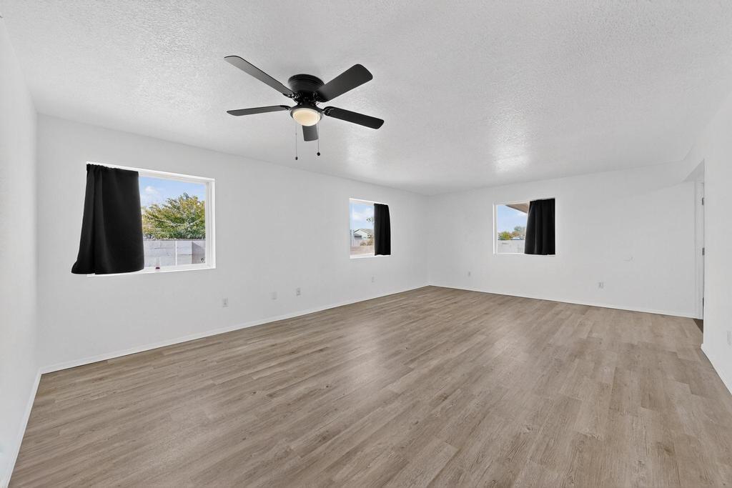 8423 Bay Mare Avenue SW