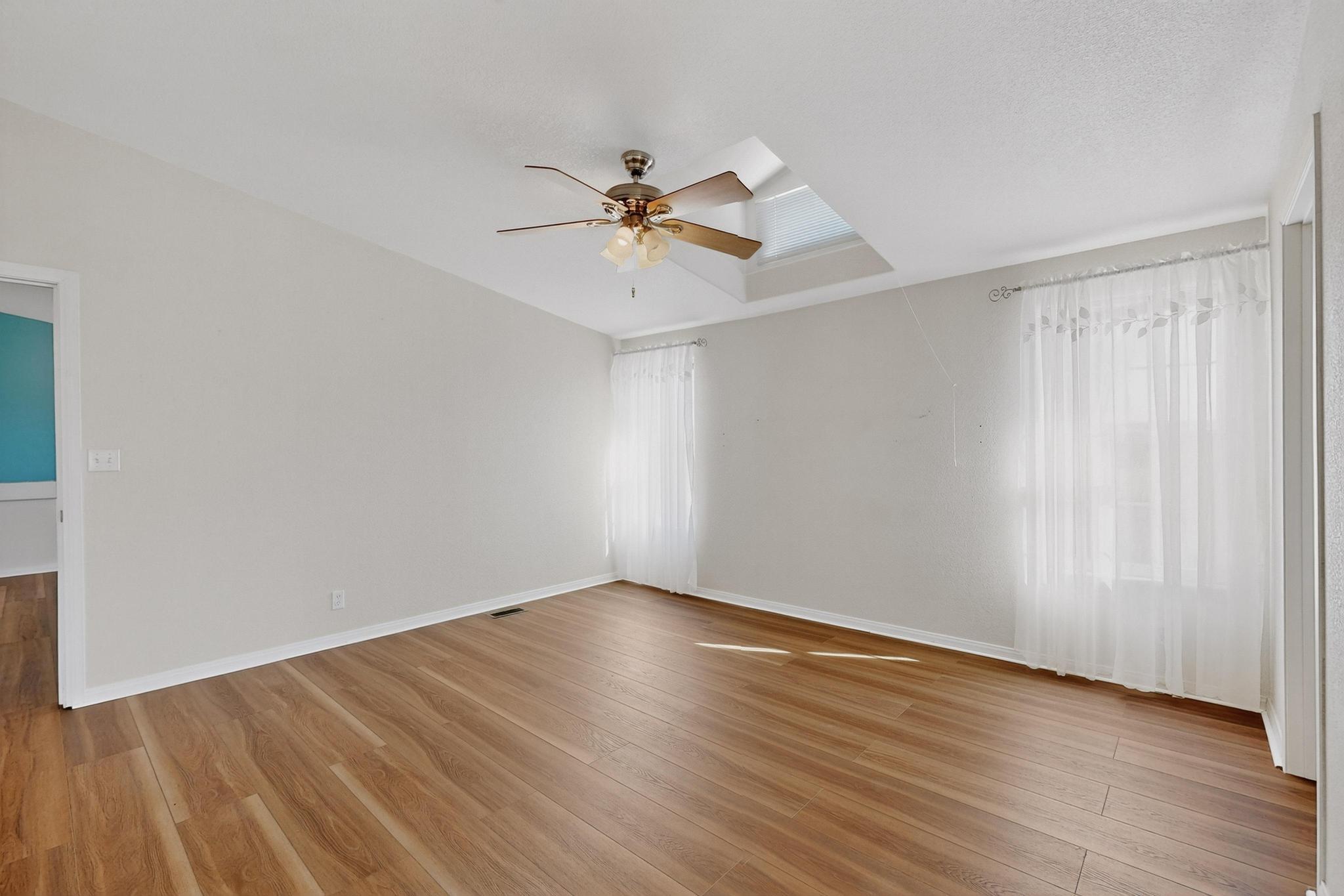 1211 Avenida De Chamiso