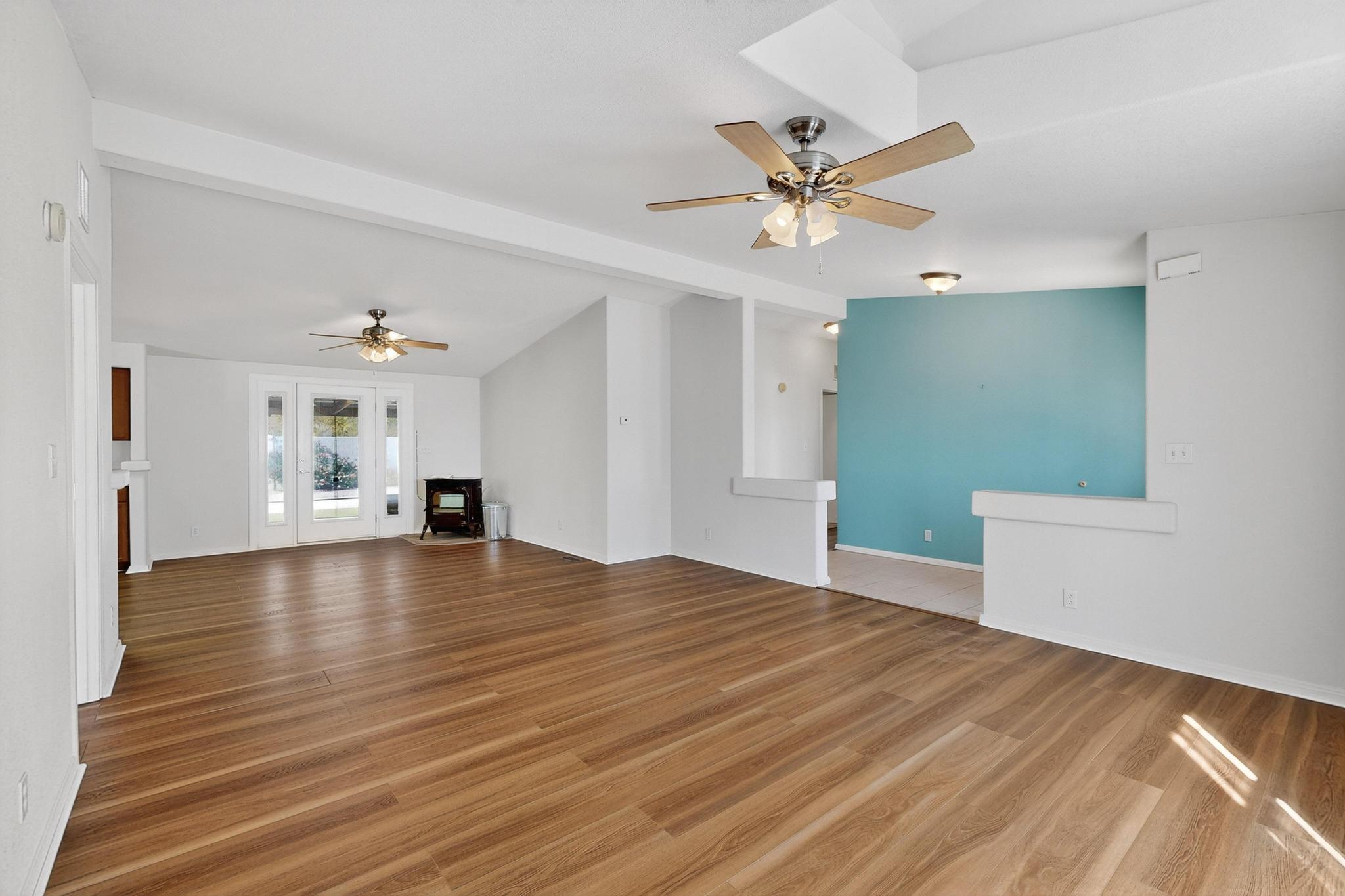 1211 Avenida De Chamiso