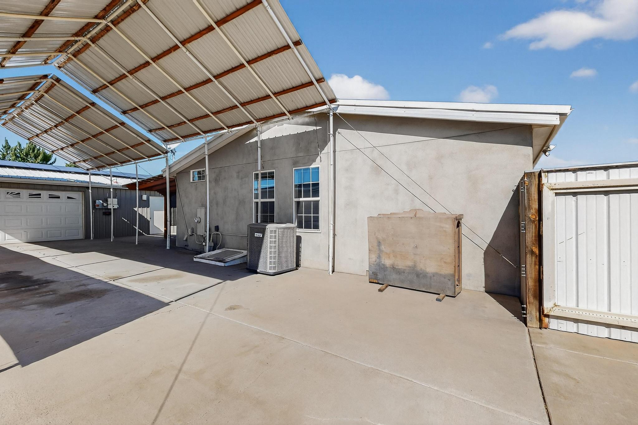 1211 Avenida De Chamiso